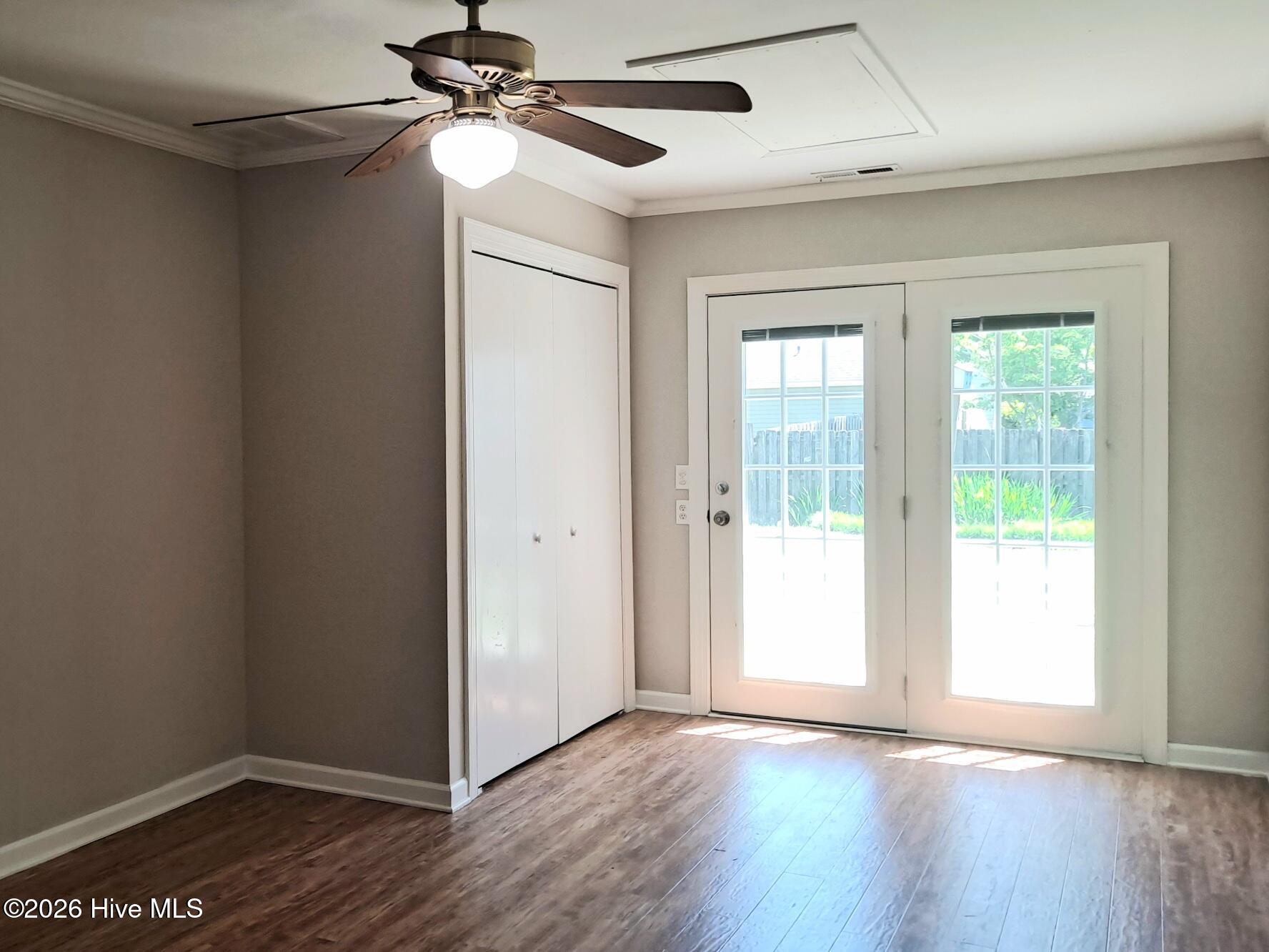 100562478 | Photo 14