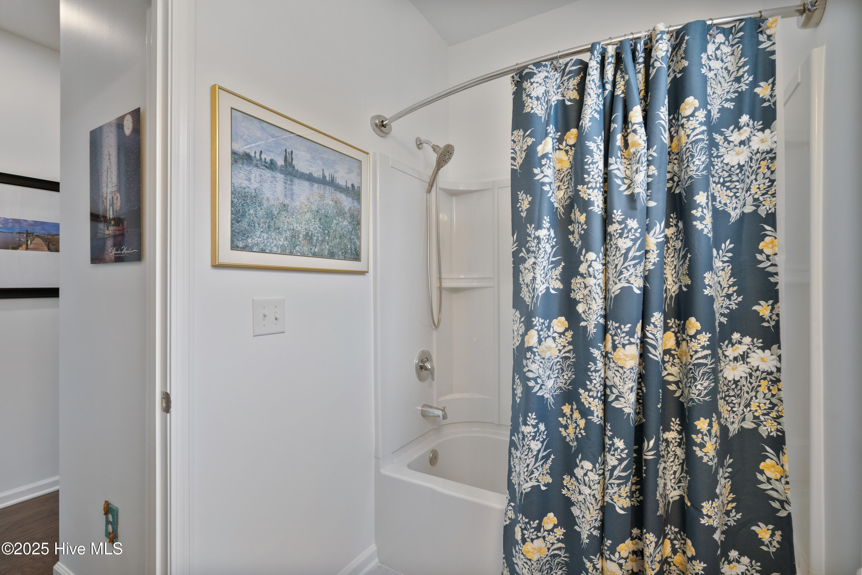 100541671 | Photo 38