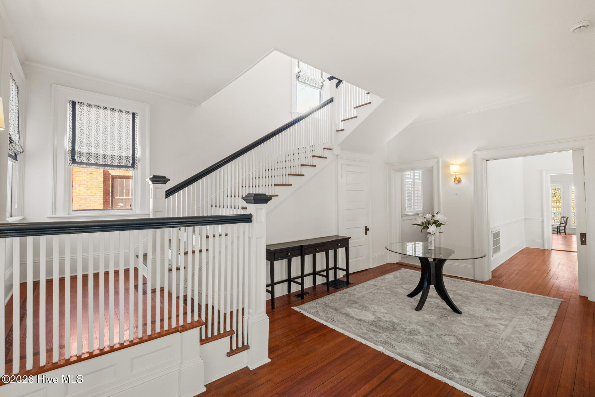 100556093 | Photo 22