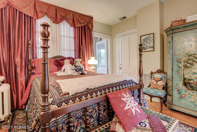 100316615 | Photo 30