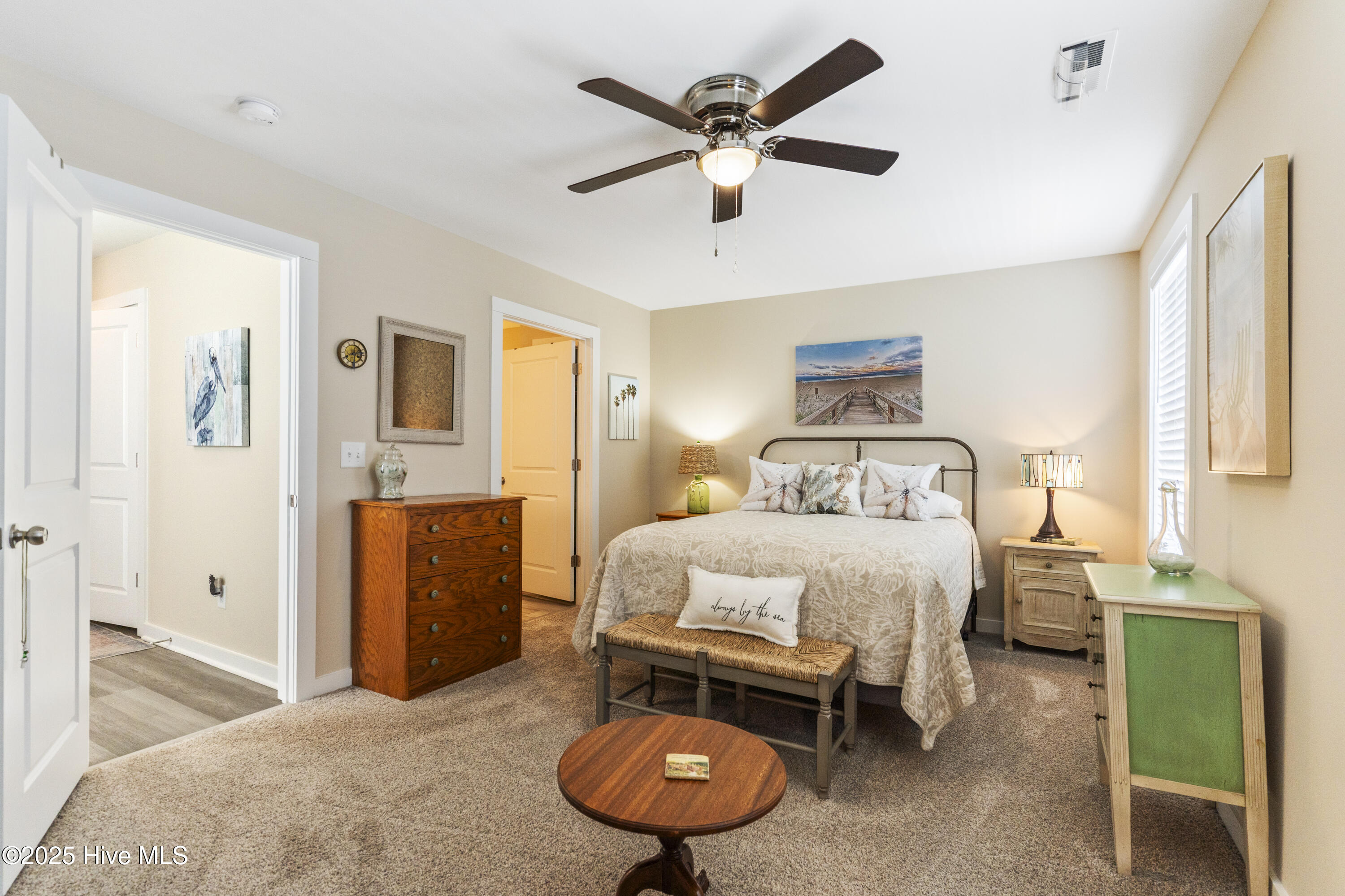 100505761 | Photo 27