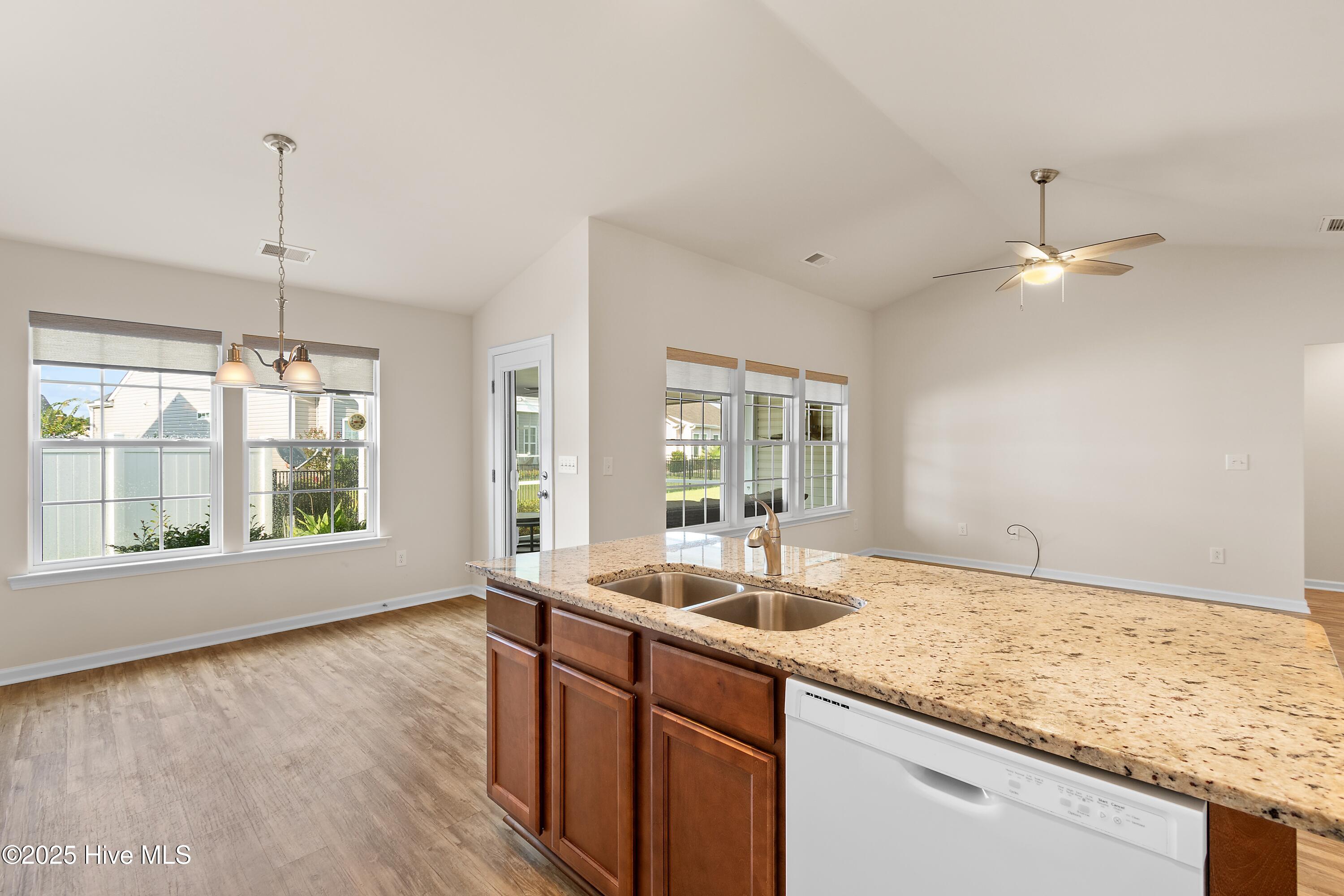934 Brewster Court SW, Ocean Isle Beach, NC 28469 – photo 10: JJ_Aug14 - 9