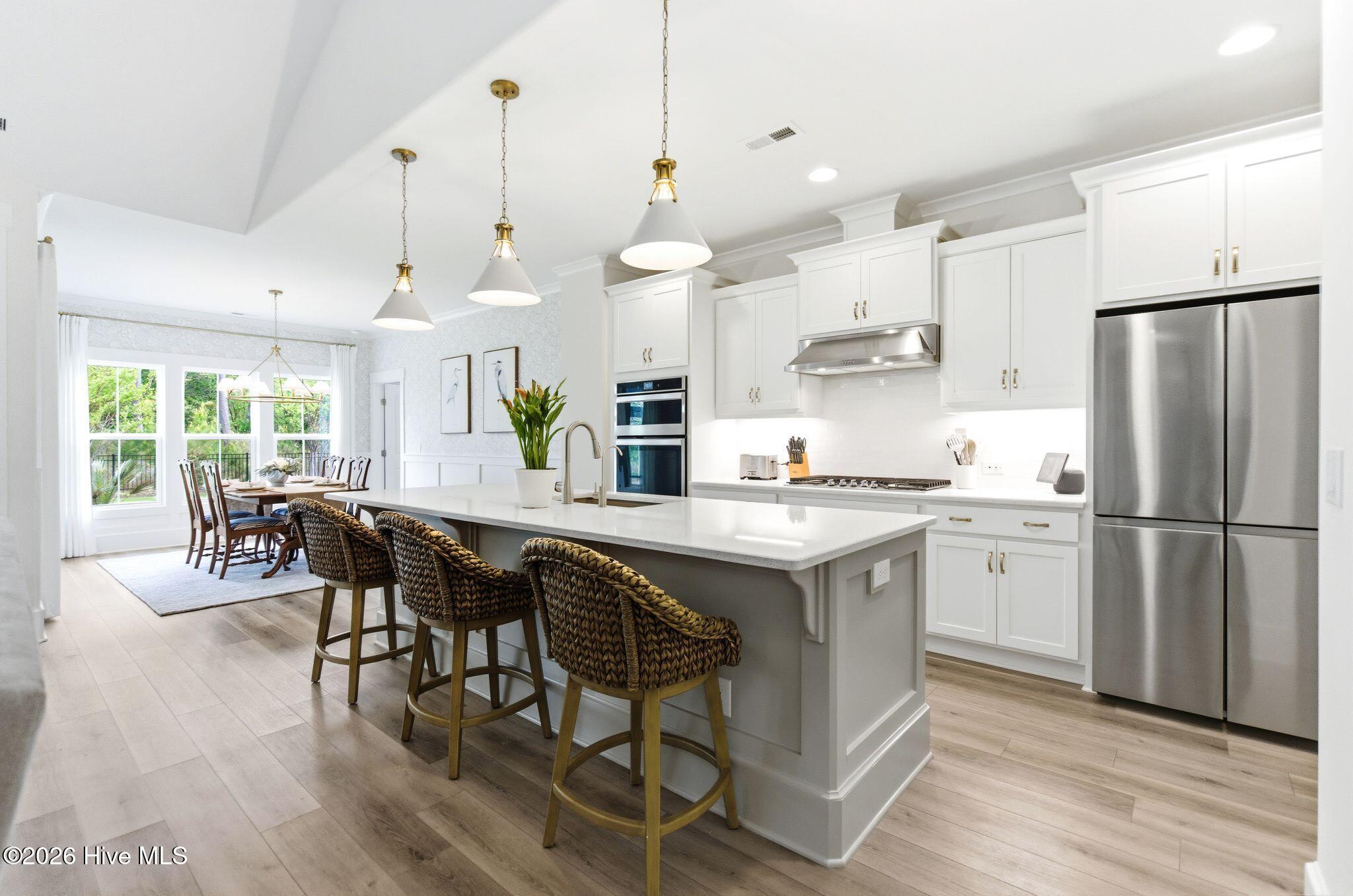 100566081 | Photo 13