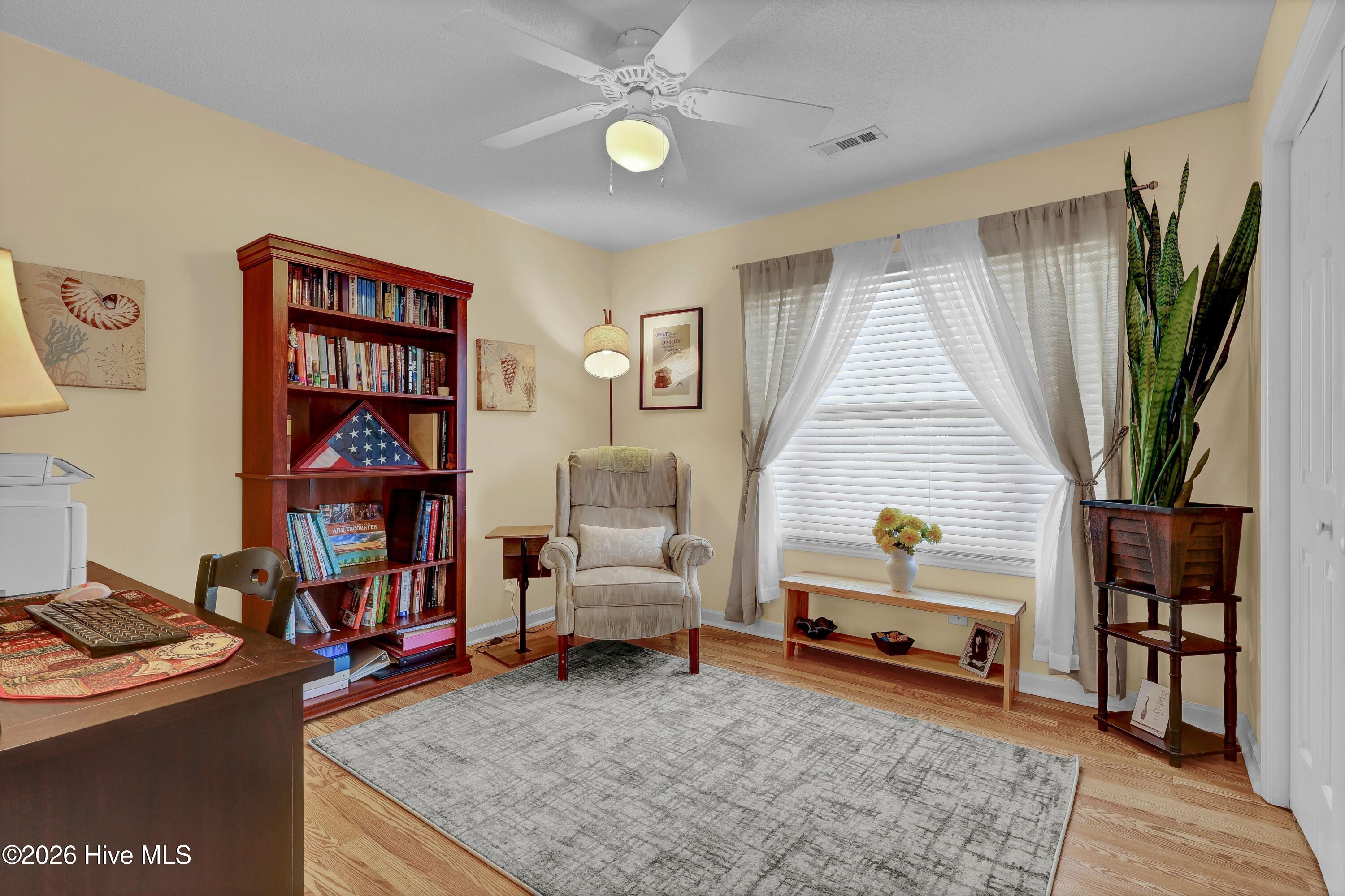 100565624 | Photo 21