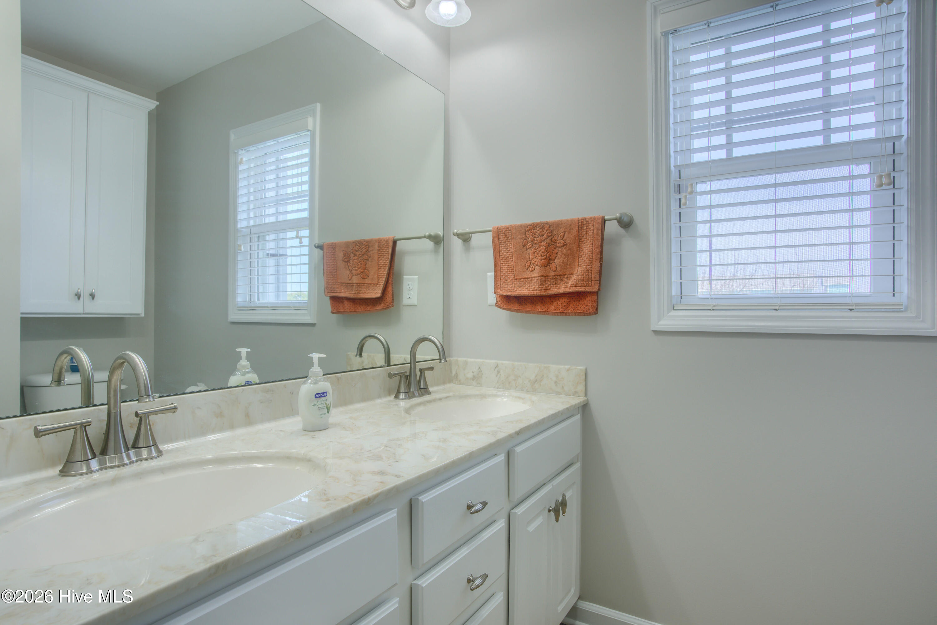 100558539 | Photo 37