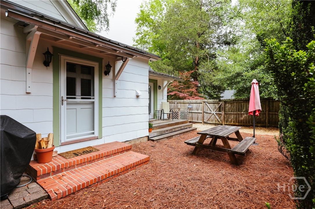 905 Oglethorpe Avenue