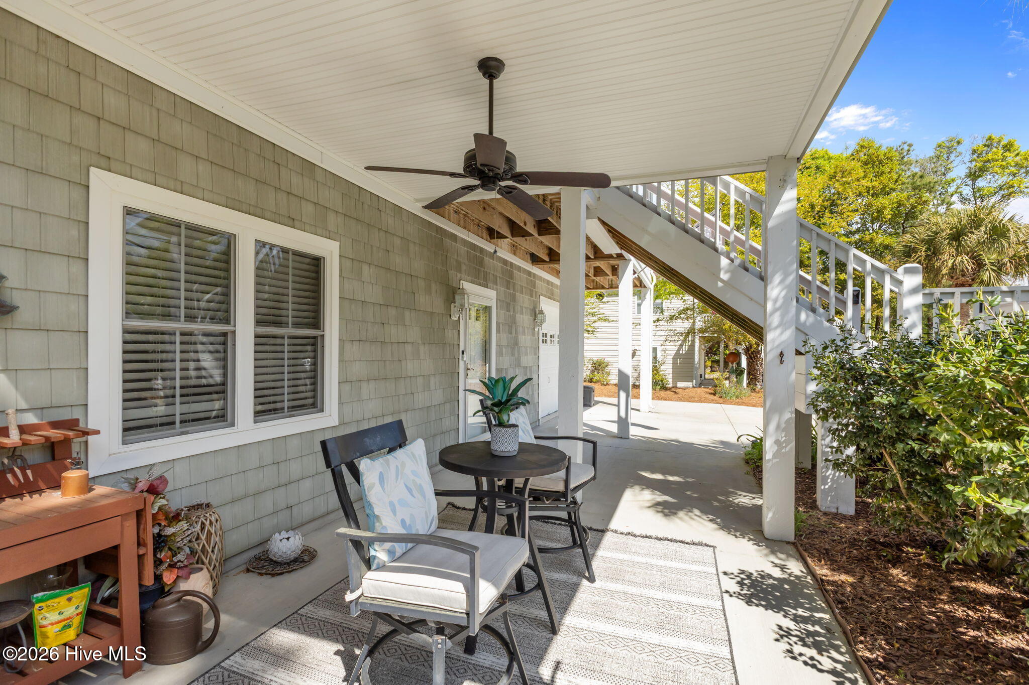 100562020 | Photo 39