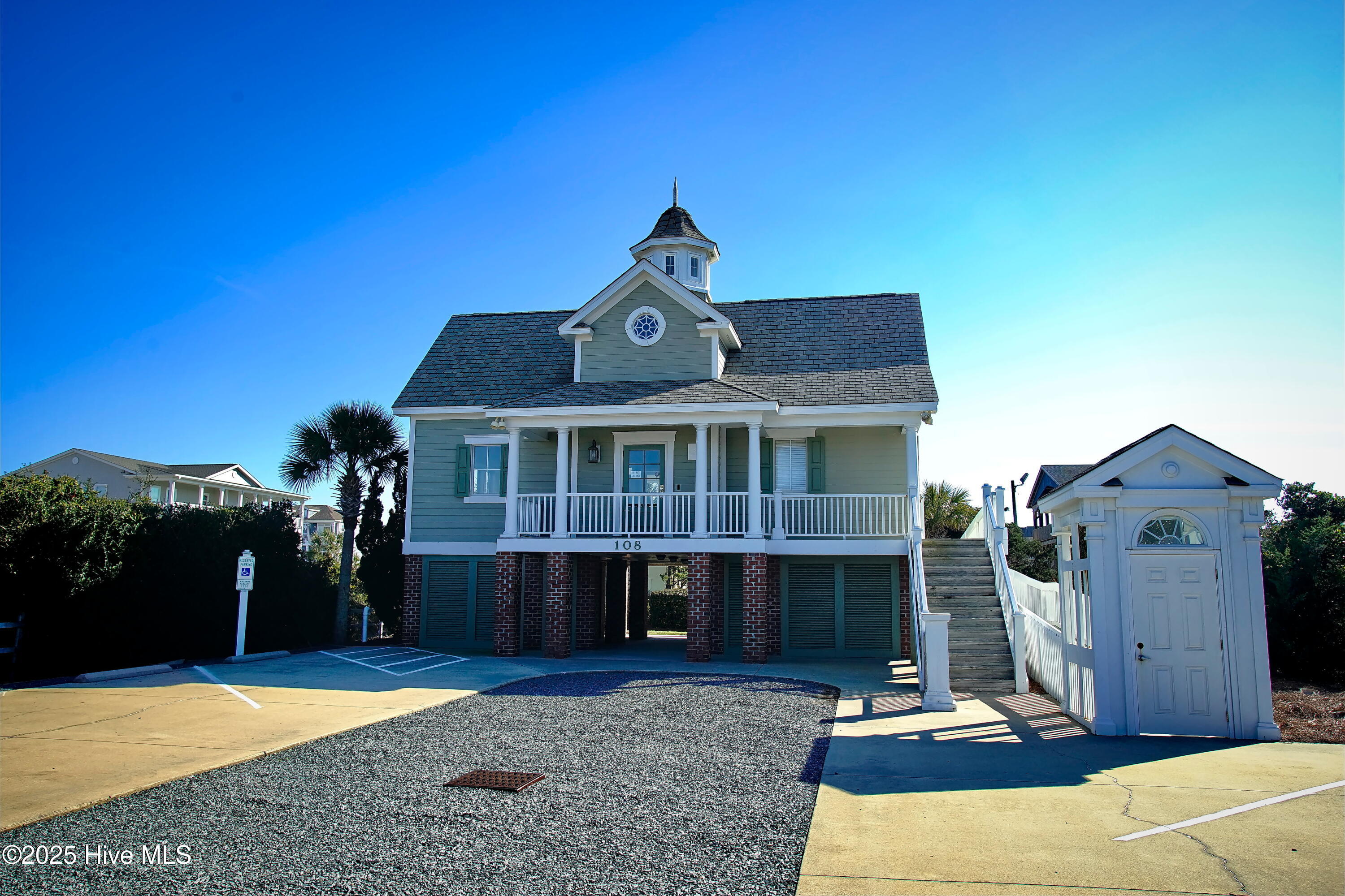 100483452 | Photo 29