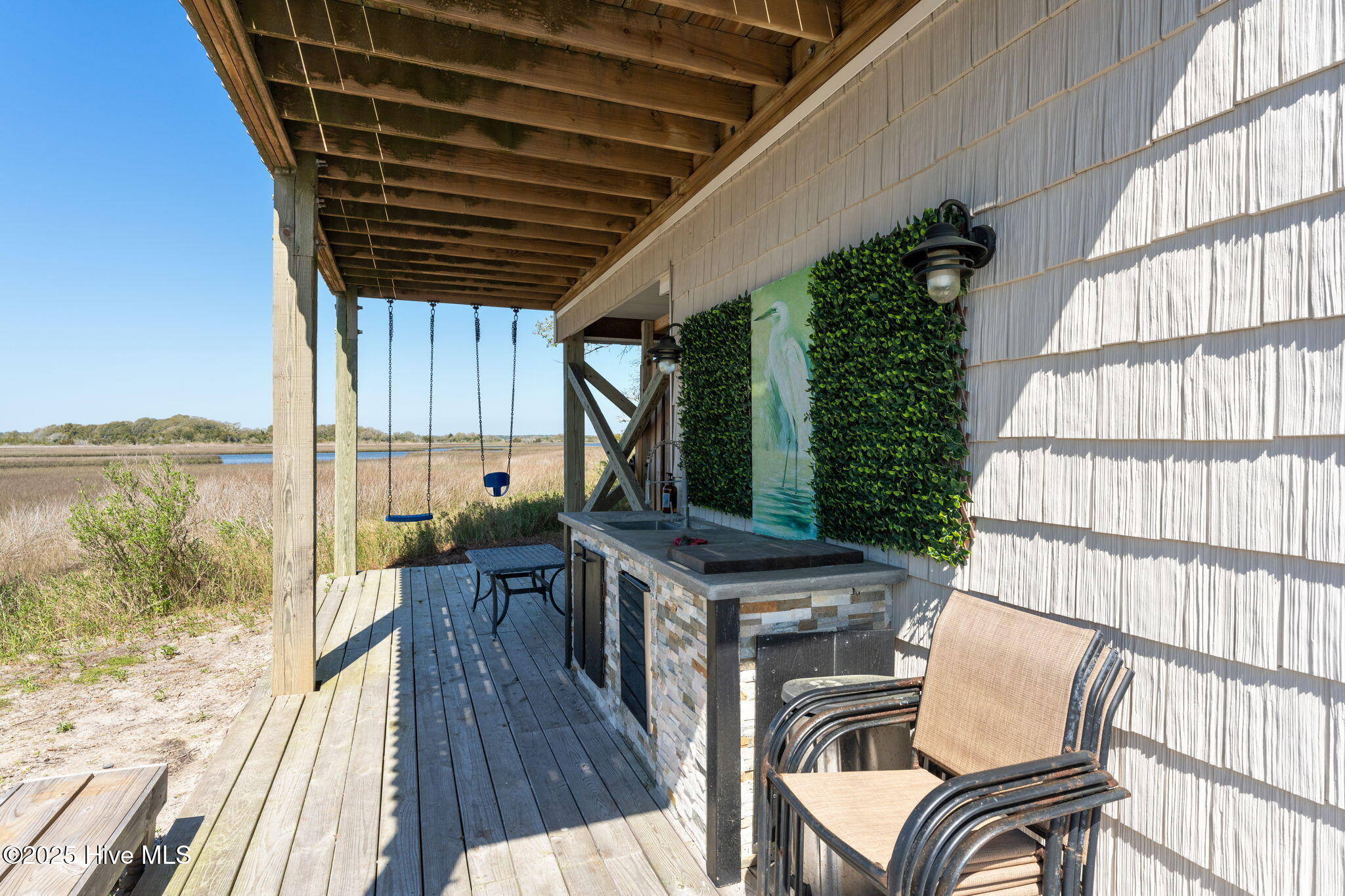 100488869 | Photo 39