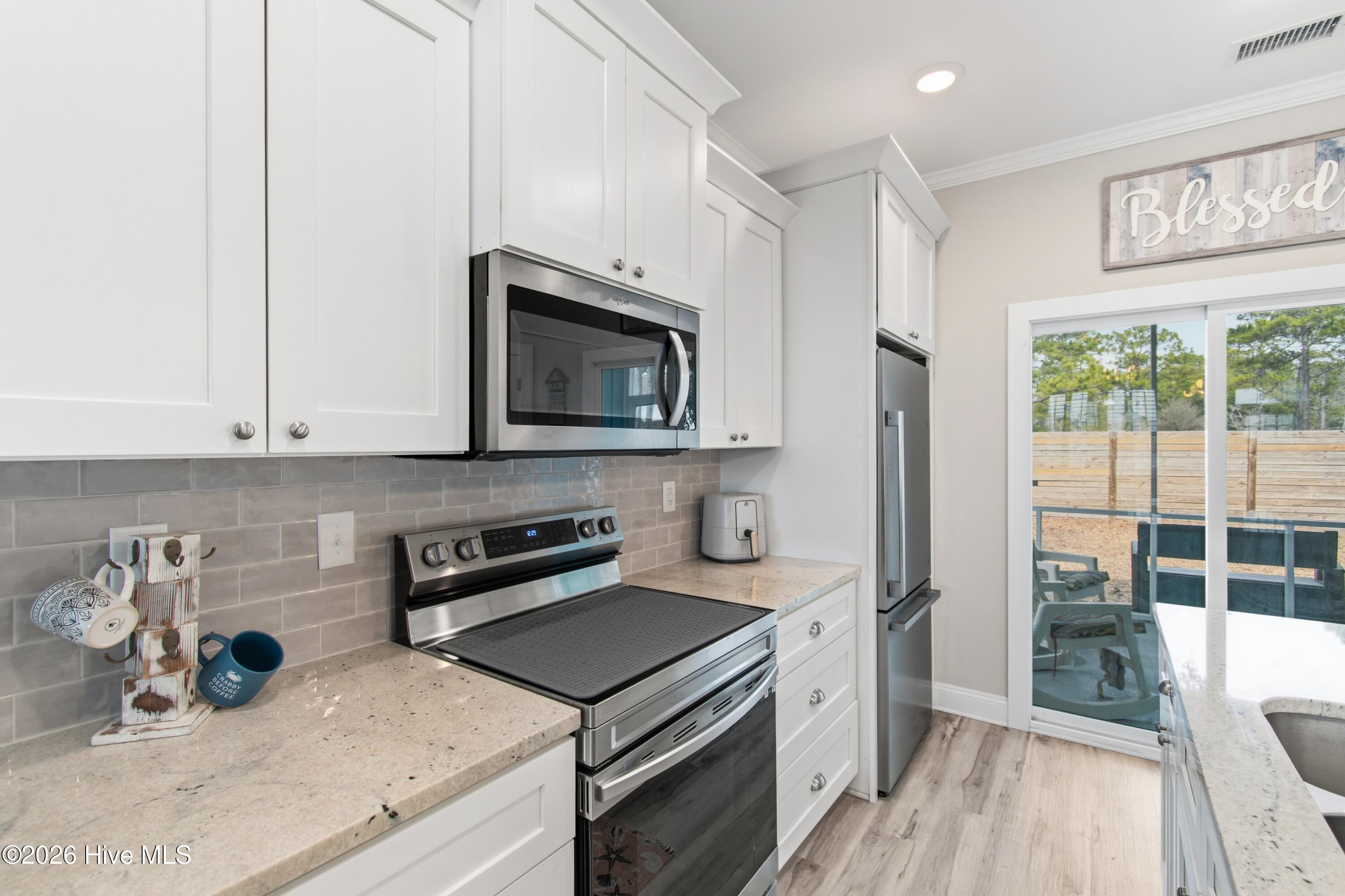 100556000 | Photo 19