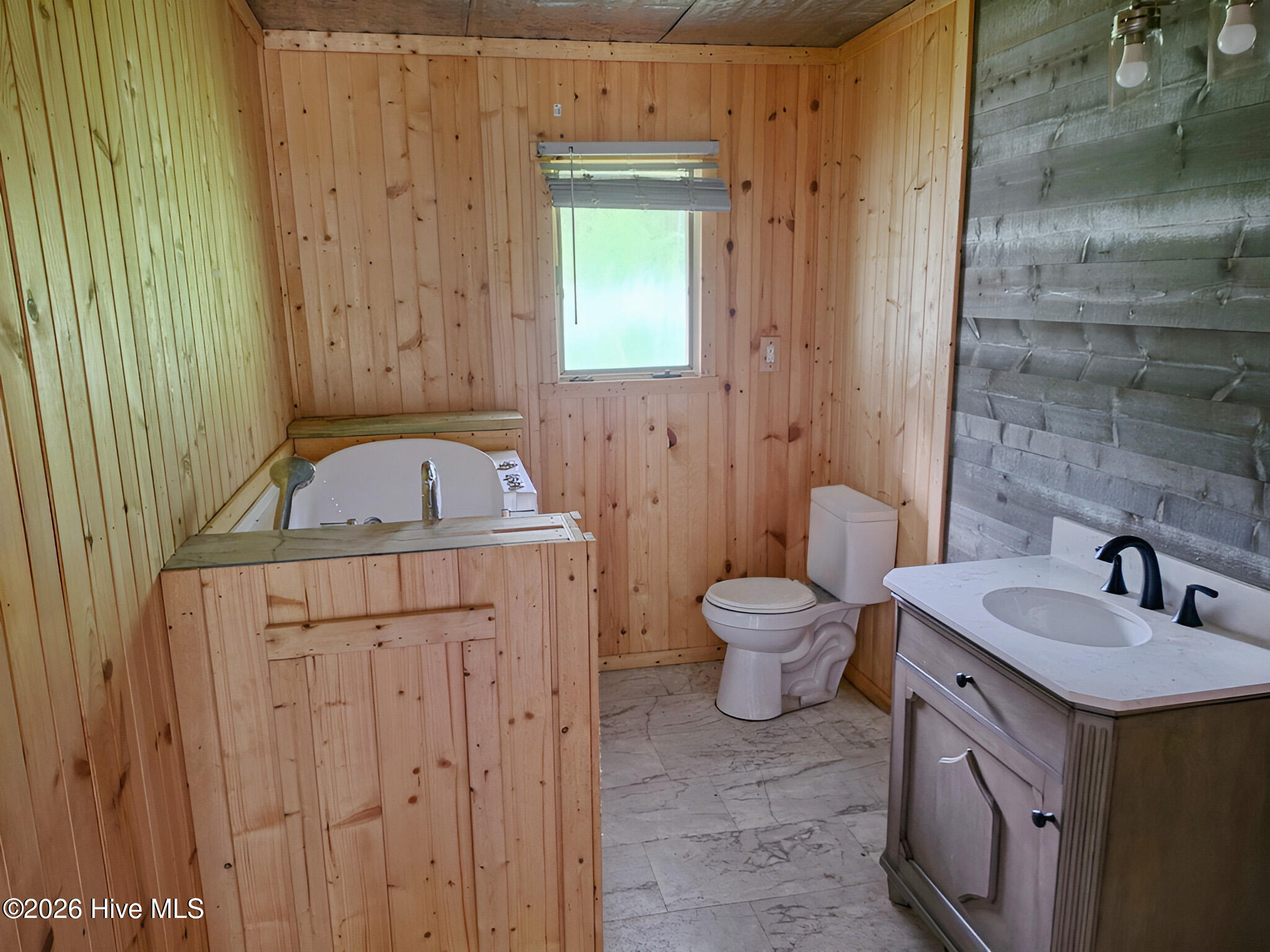 1367 Wintergreen Road,Cove City