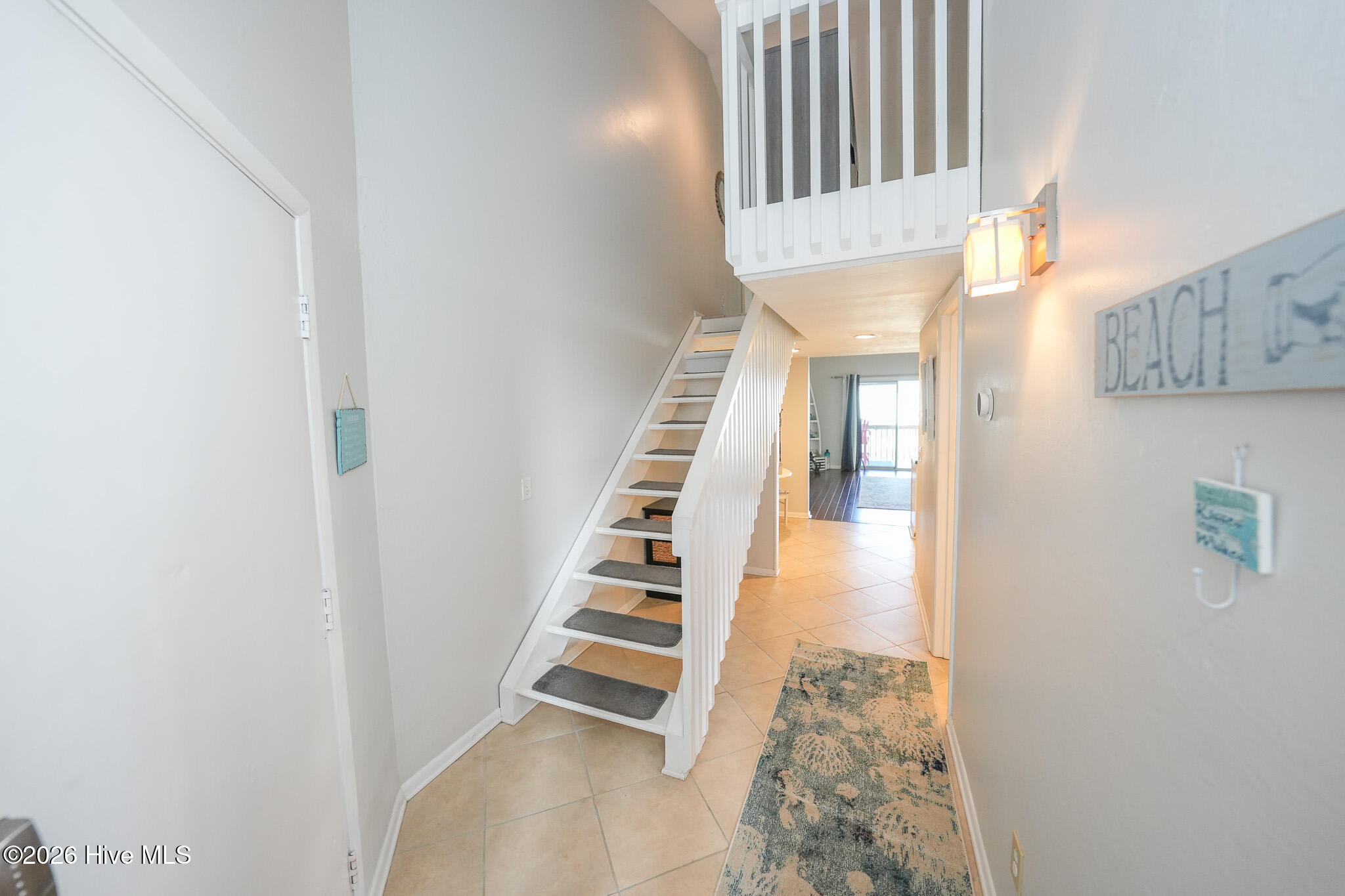 100519884 | Photo 17