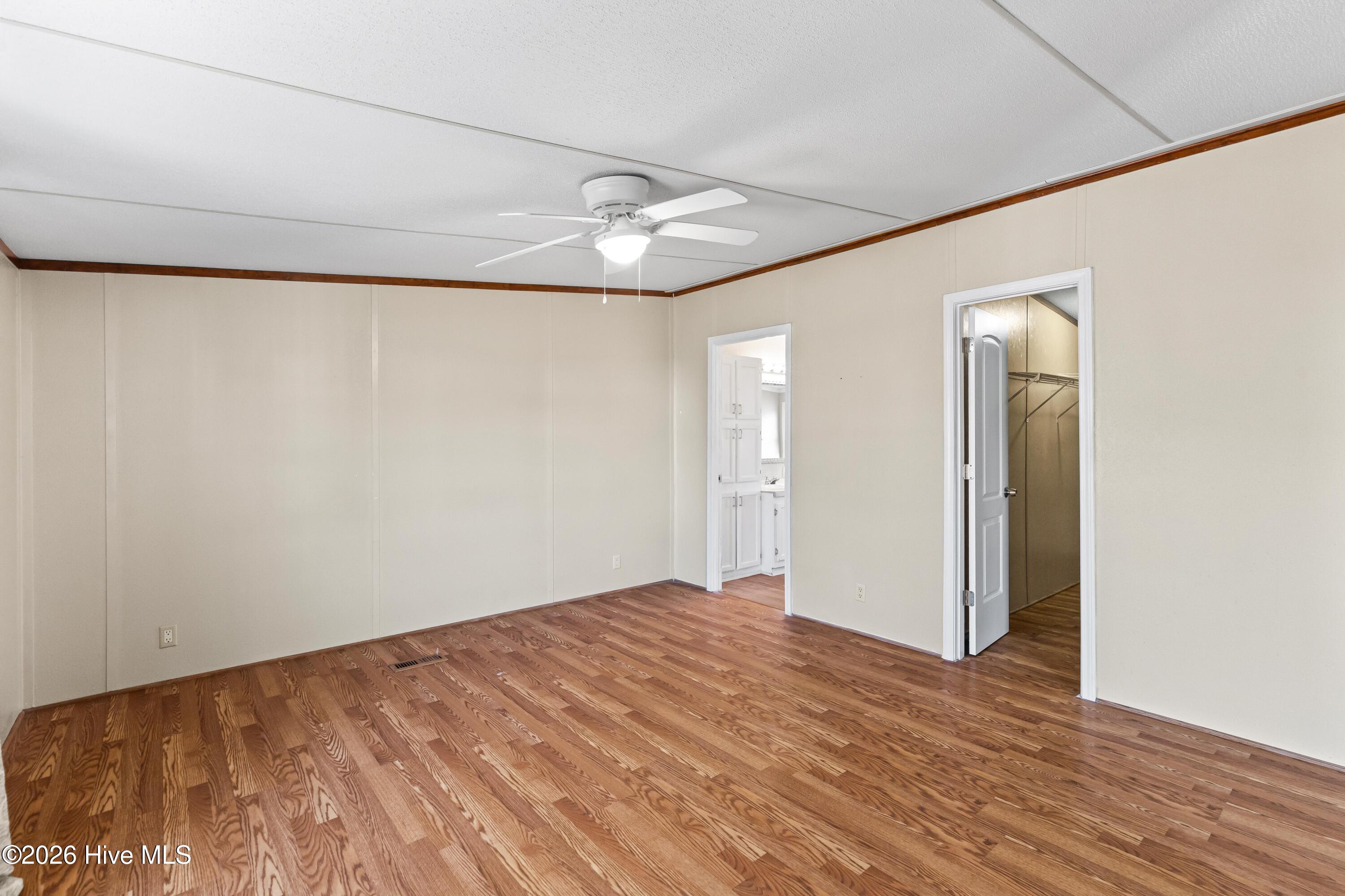 100551408 | Photo 18