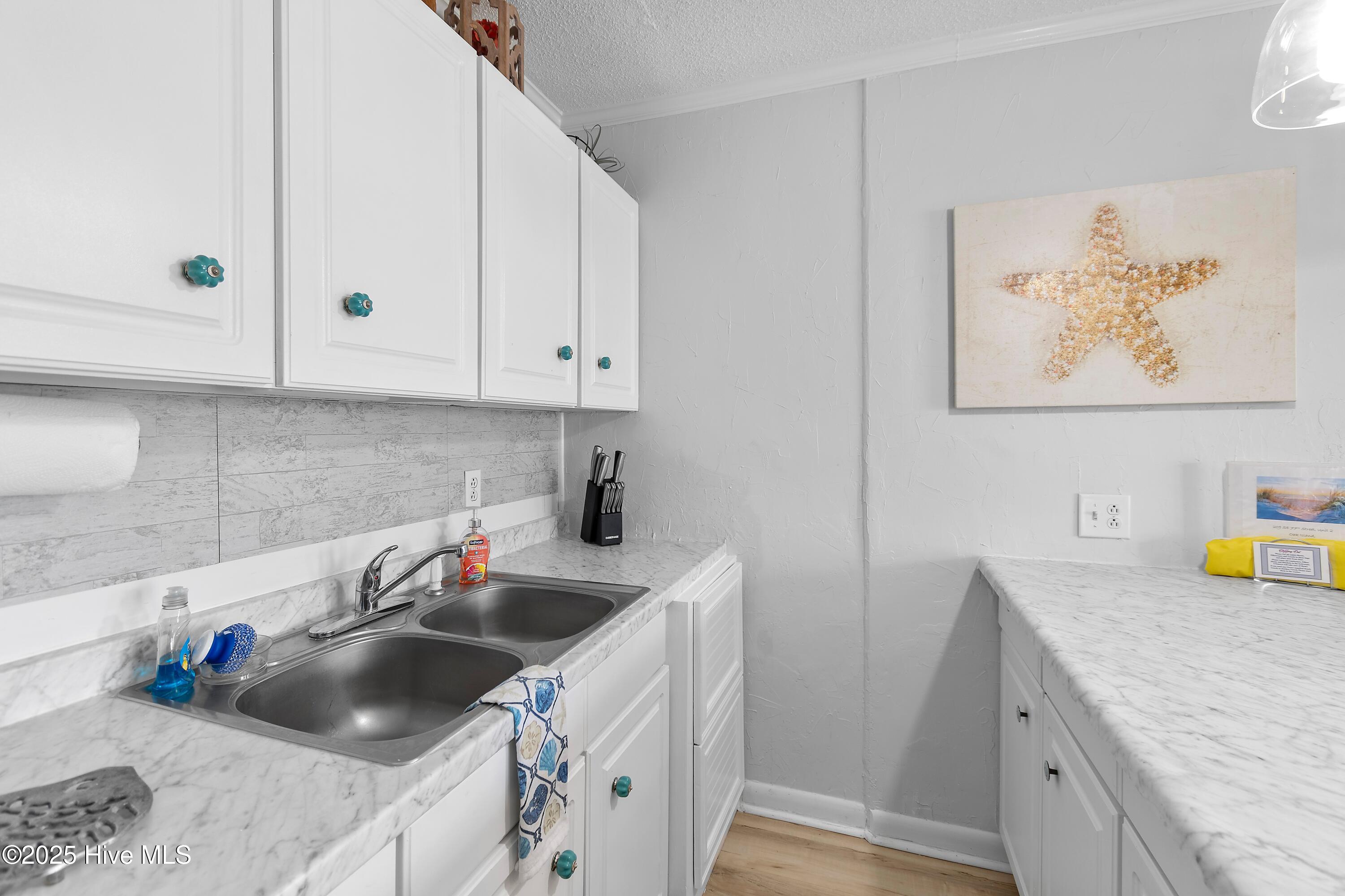 100564186 | Photo 18