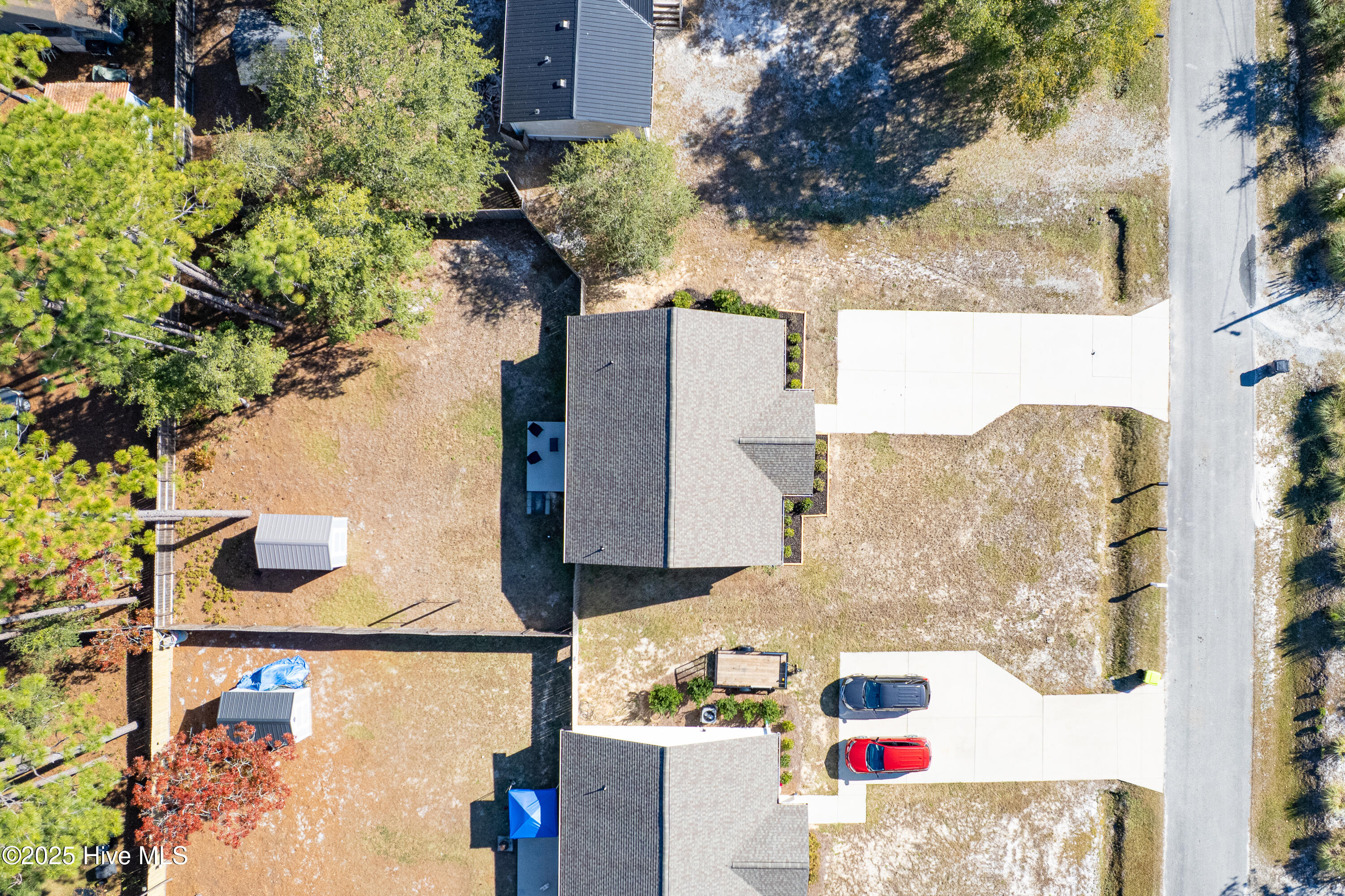 100542272 | Photo 36