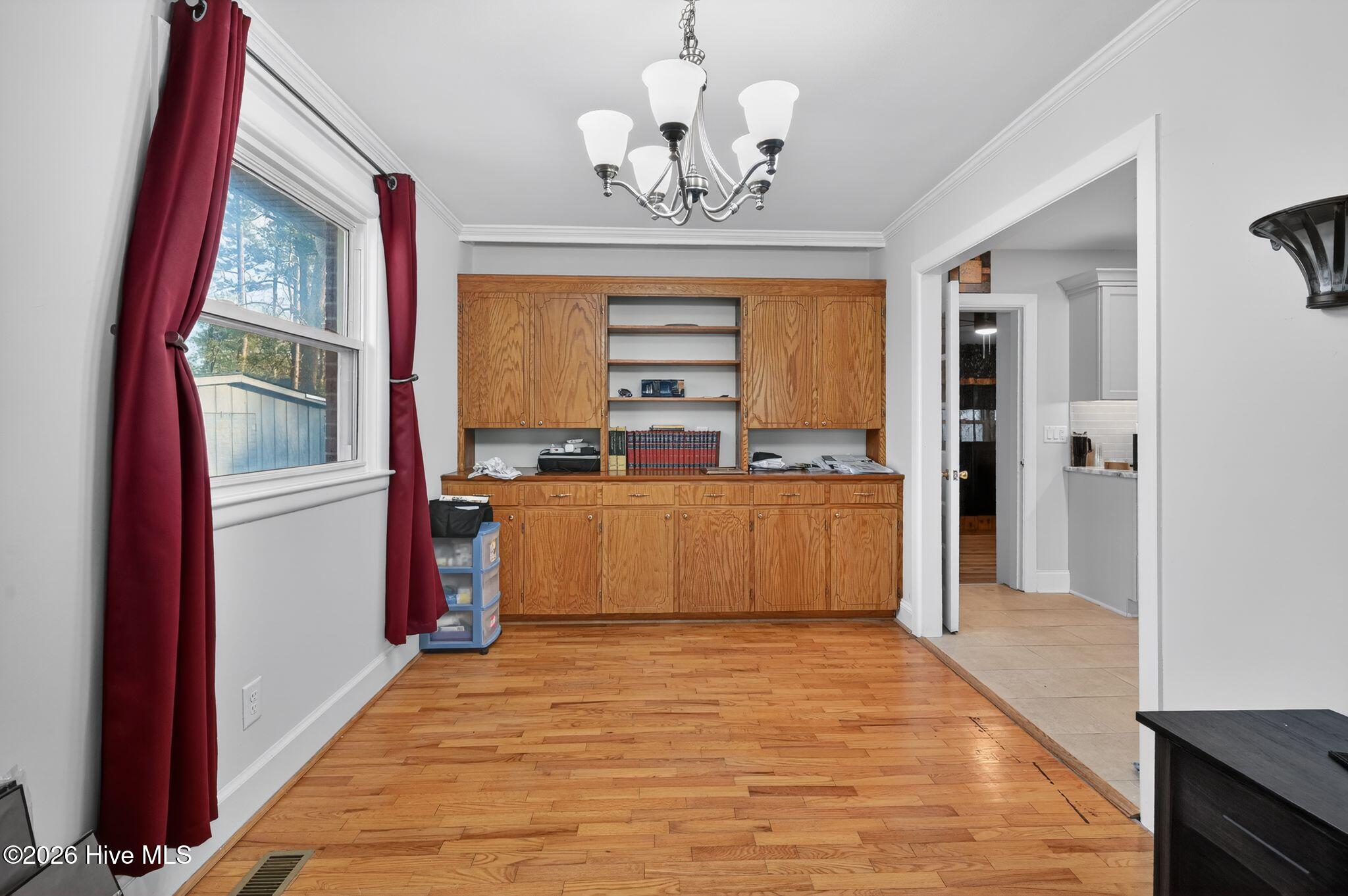 100551610 | Photo 14