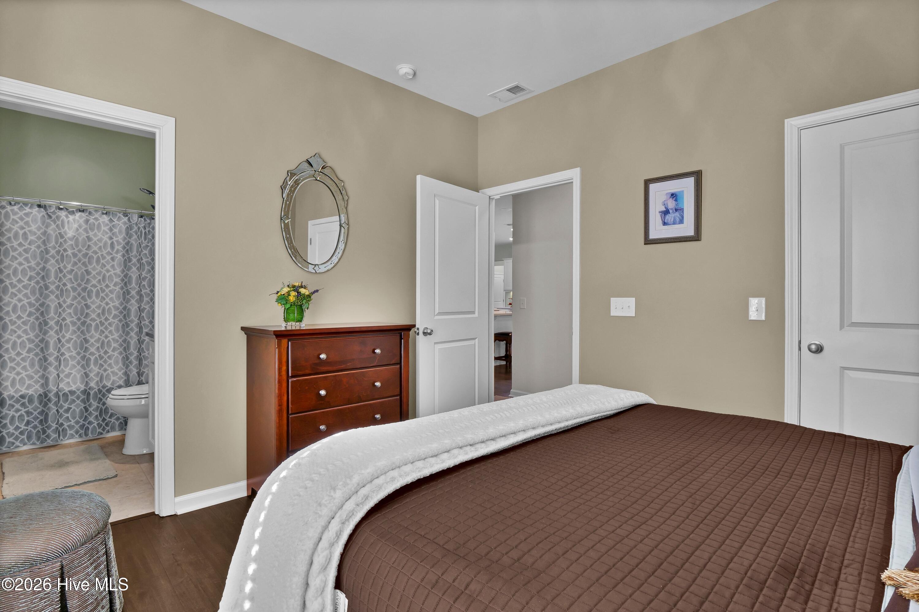 100554941 | Photo 26