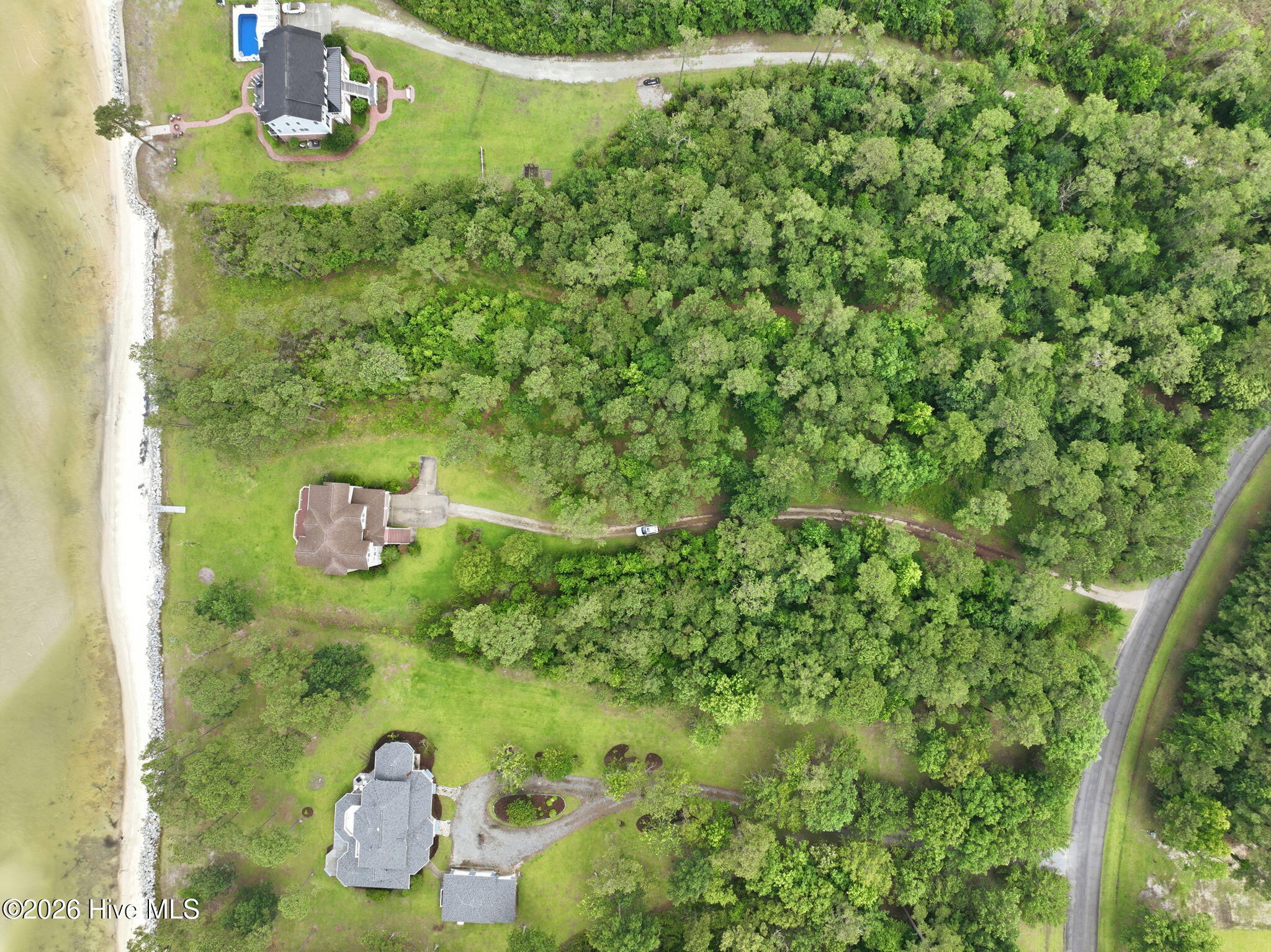 16-web-or-mls-486 Sandy Point Dr 016