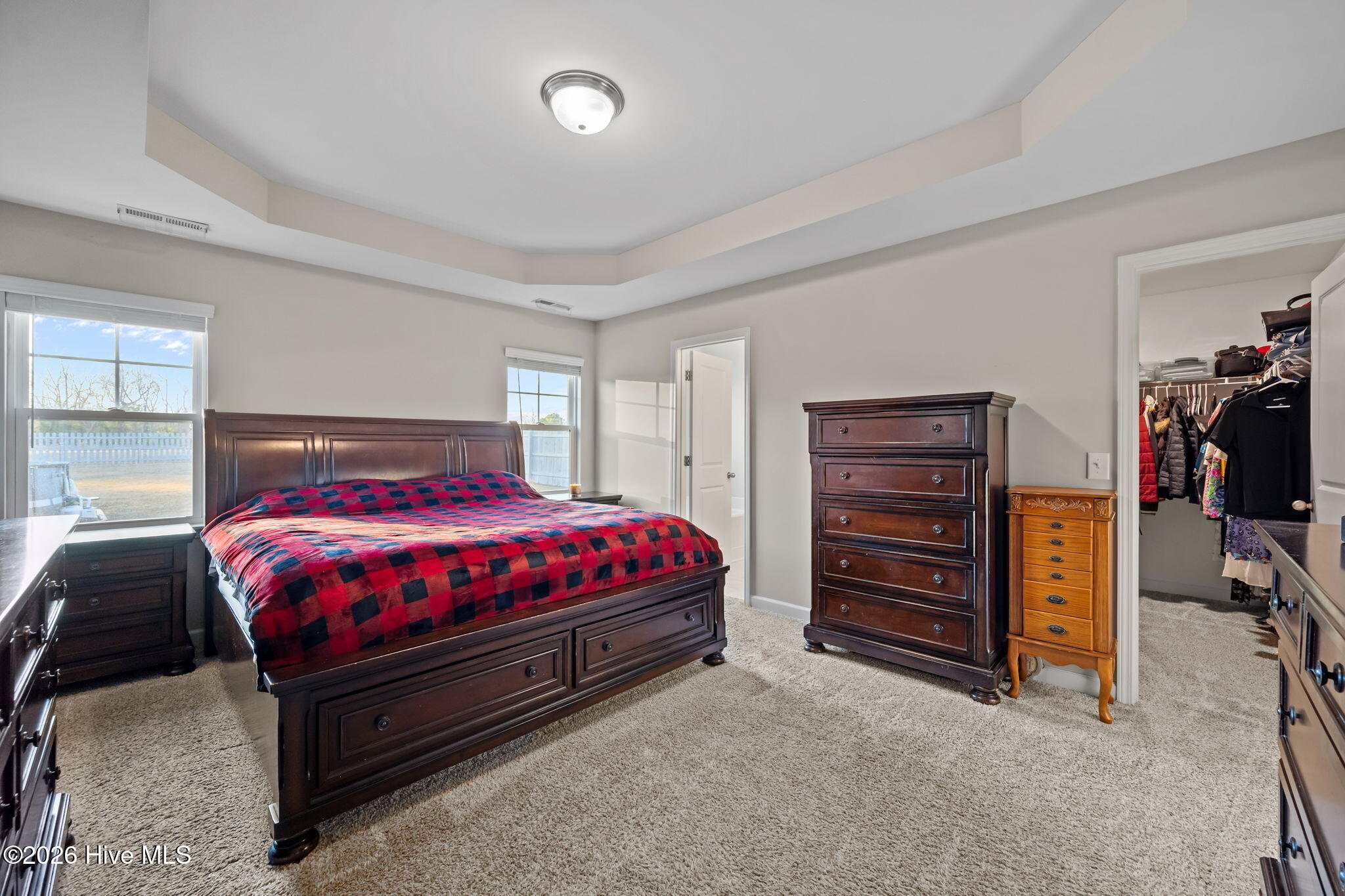 100548485 | Photo 17