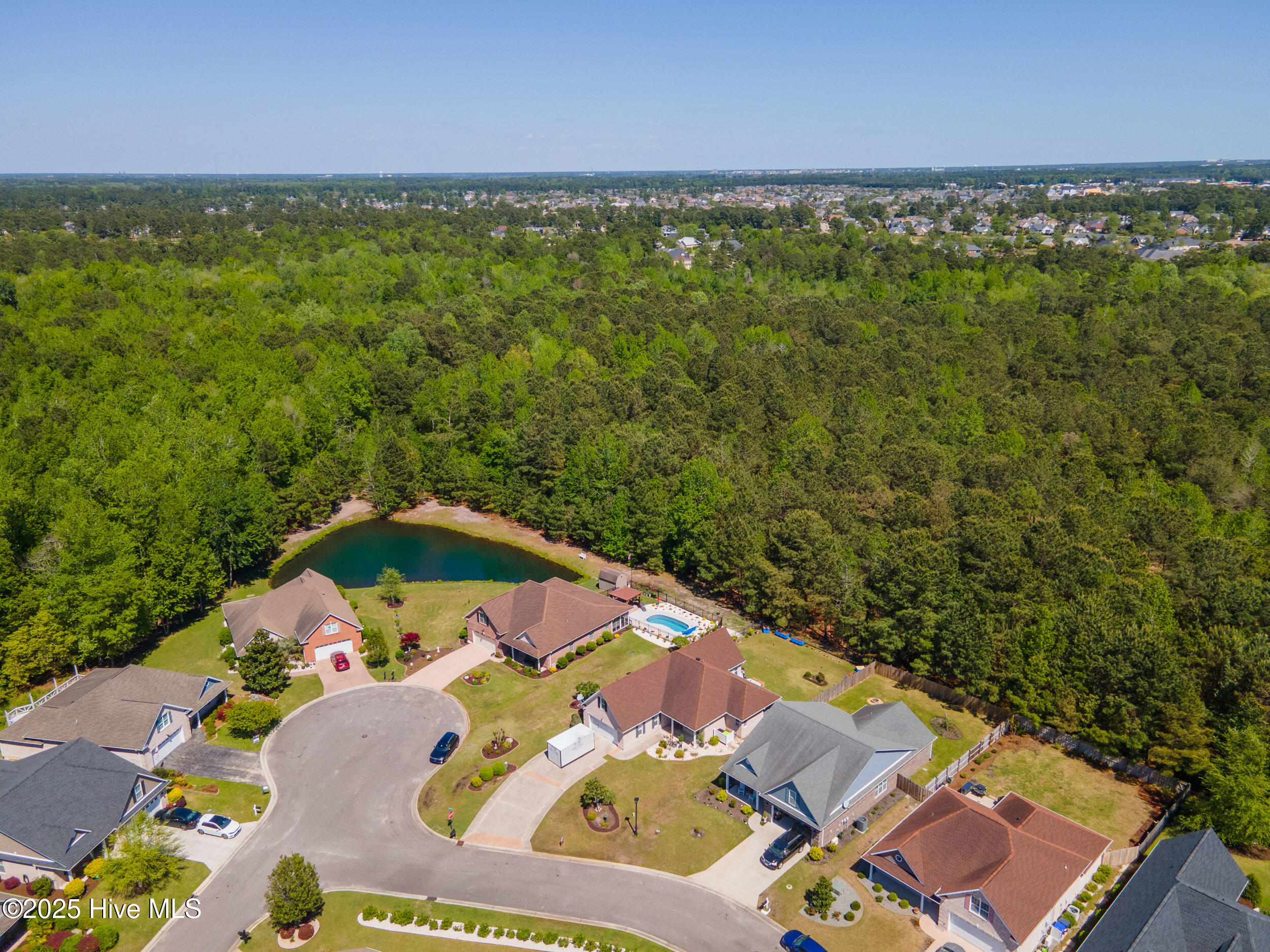 100506043 | Photo 51