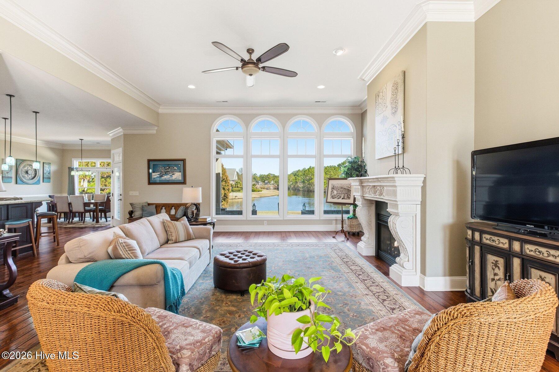 100555676 | Photo 17