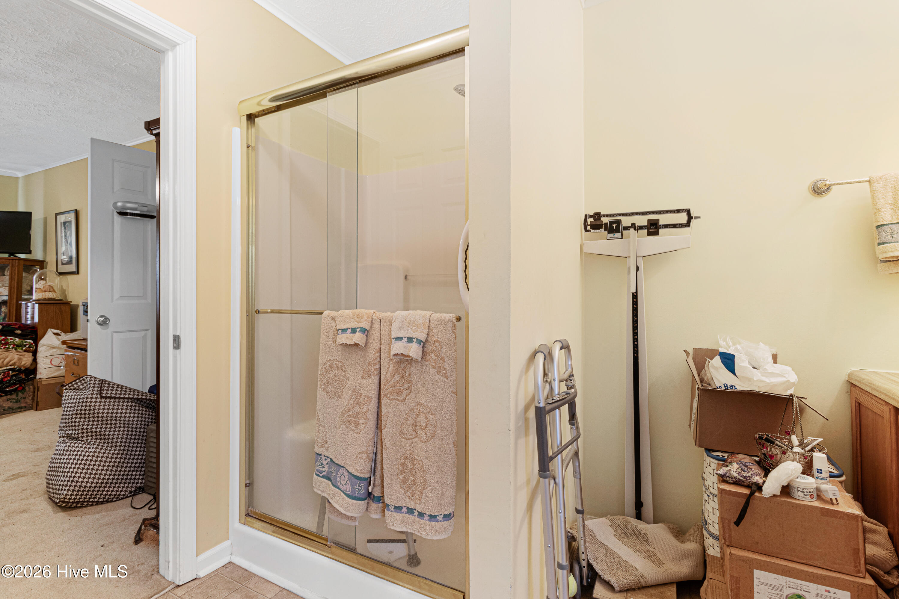 Ensuite bedroom 1