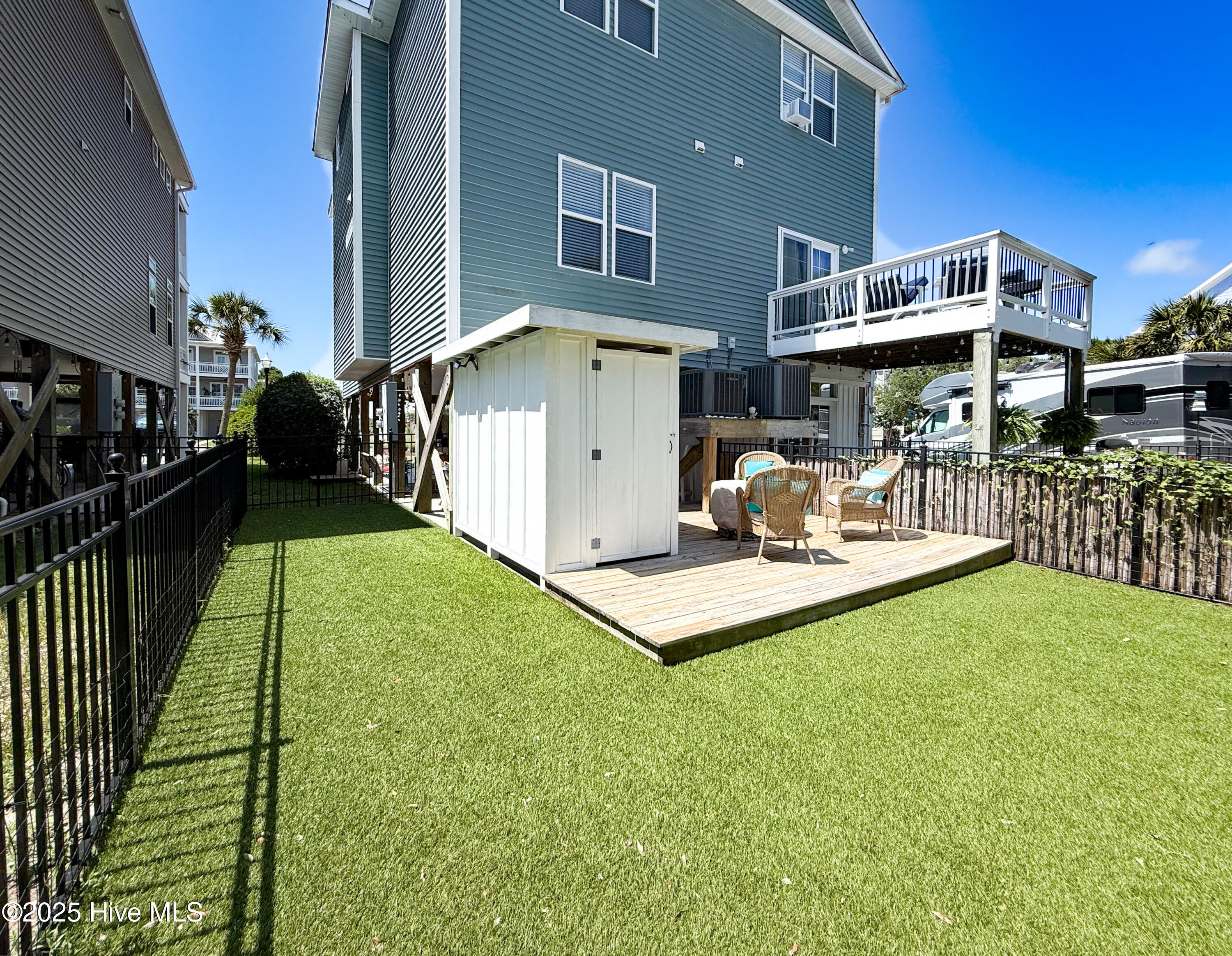 606 Tennessee Avenue Unit 2, Carolina Beach, NC 28428 – photo 14: Photo Jul 23 2025, 11 46 21 AM