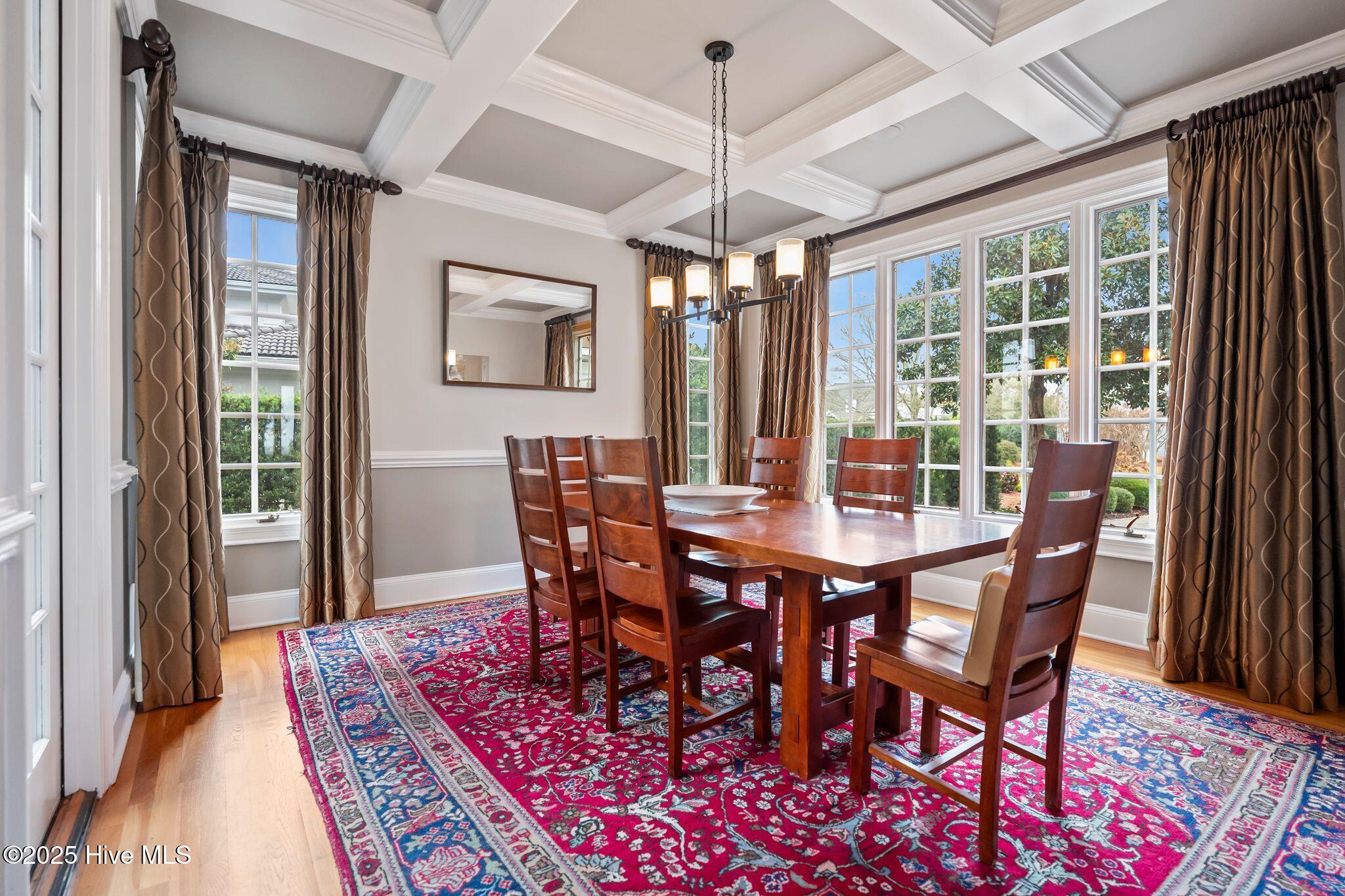 100530857 | Photo 16