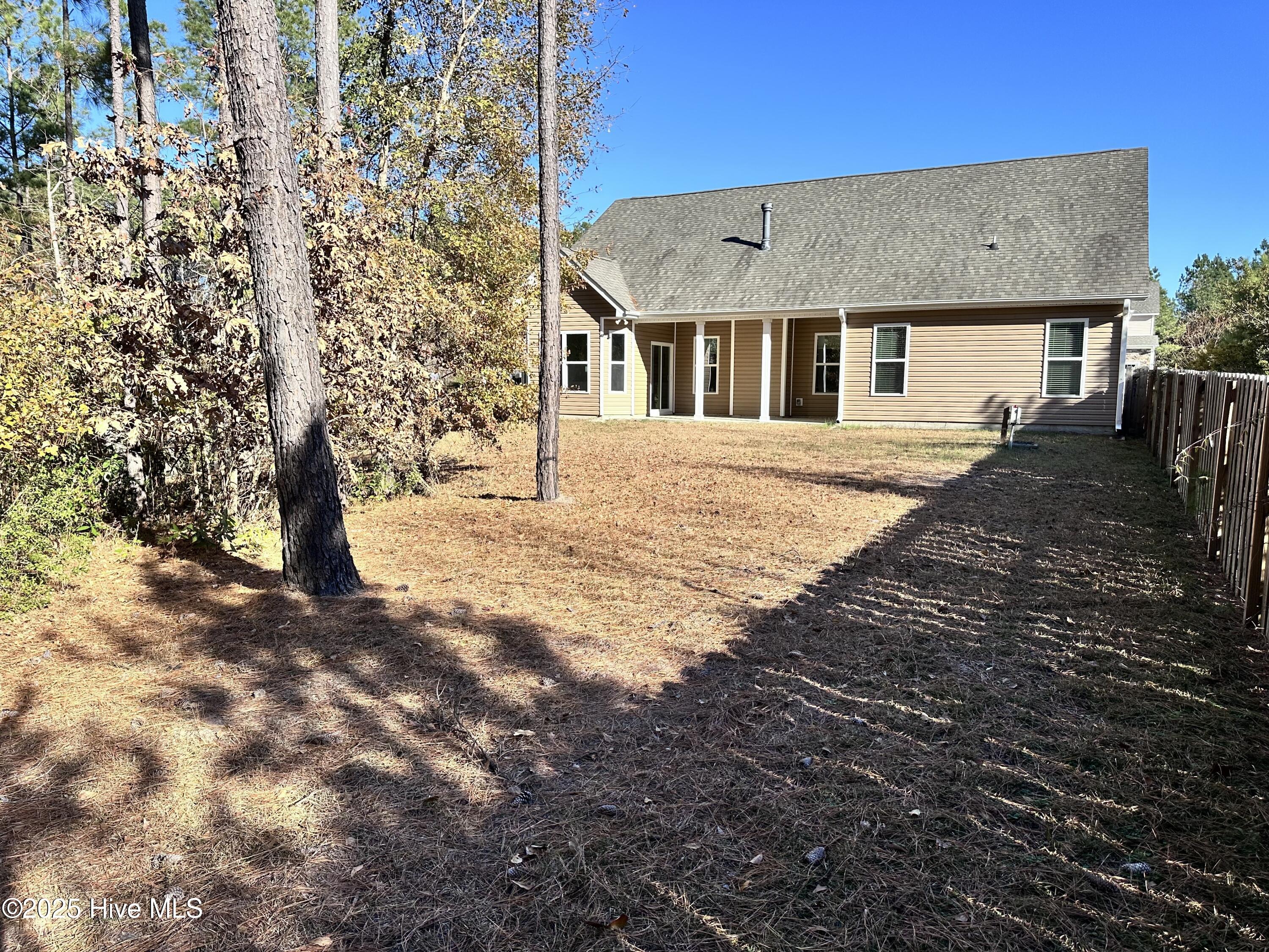 100545722 | Photo 32