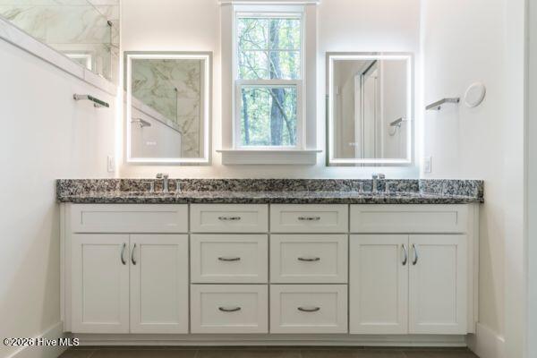 100556716 | Photo 16