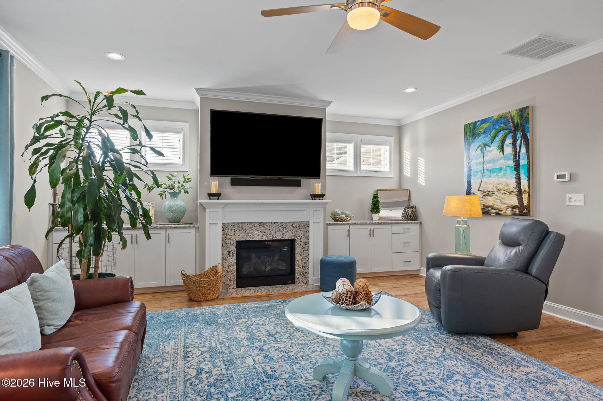 100560344 | Photo 46