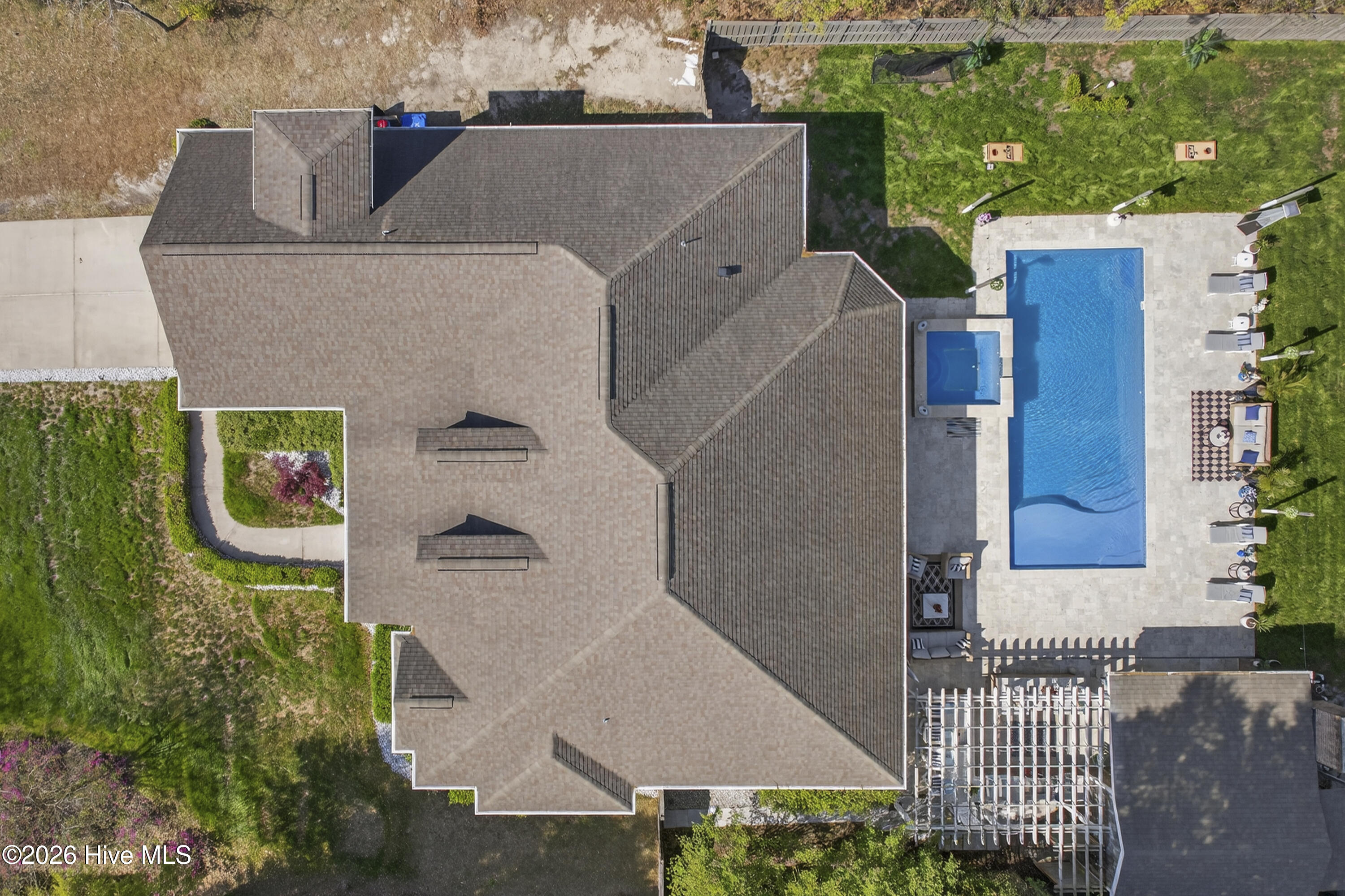 100564665 | Photo 68