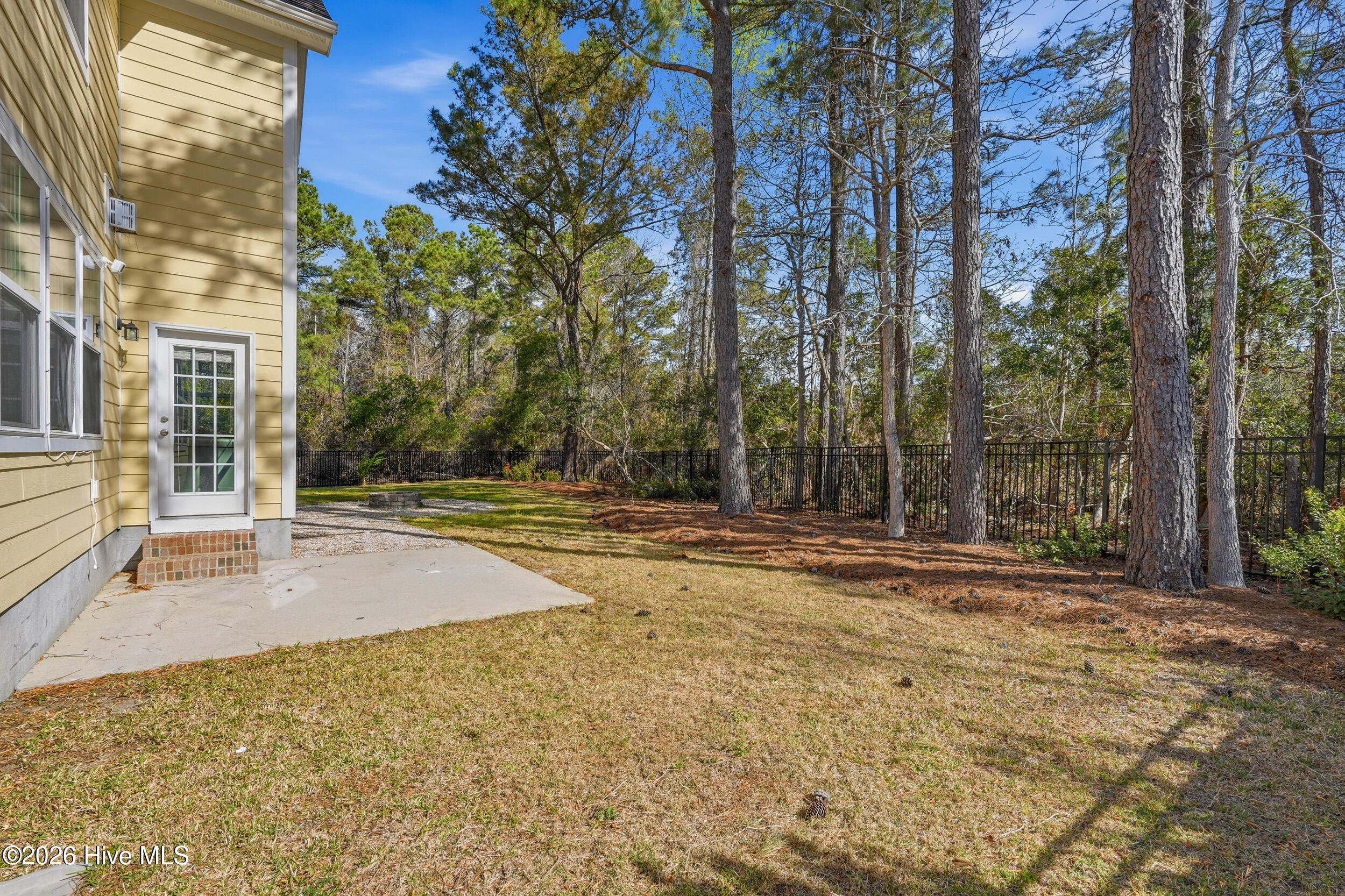 100564120 | Photo 44