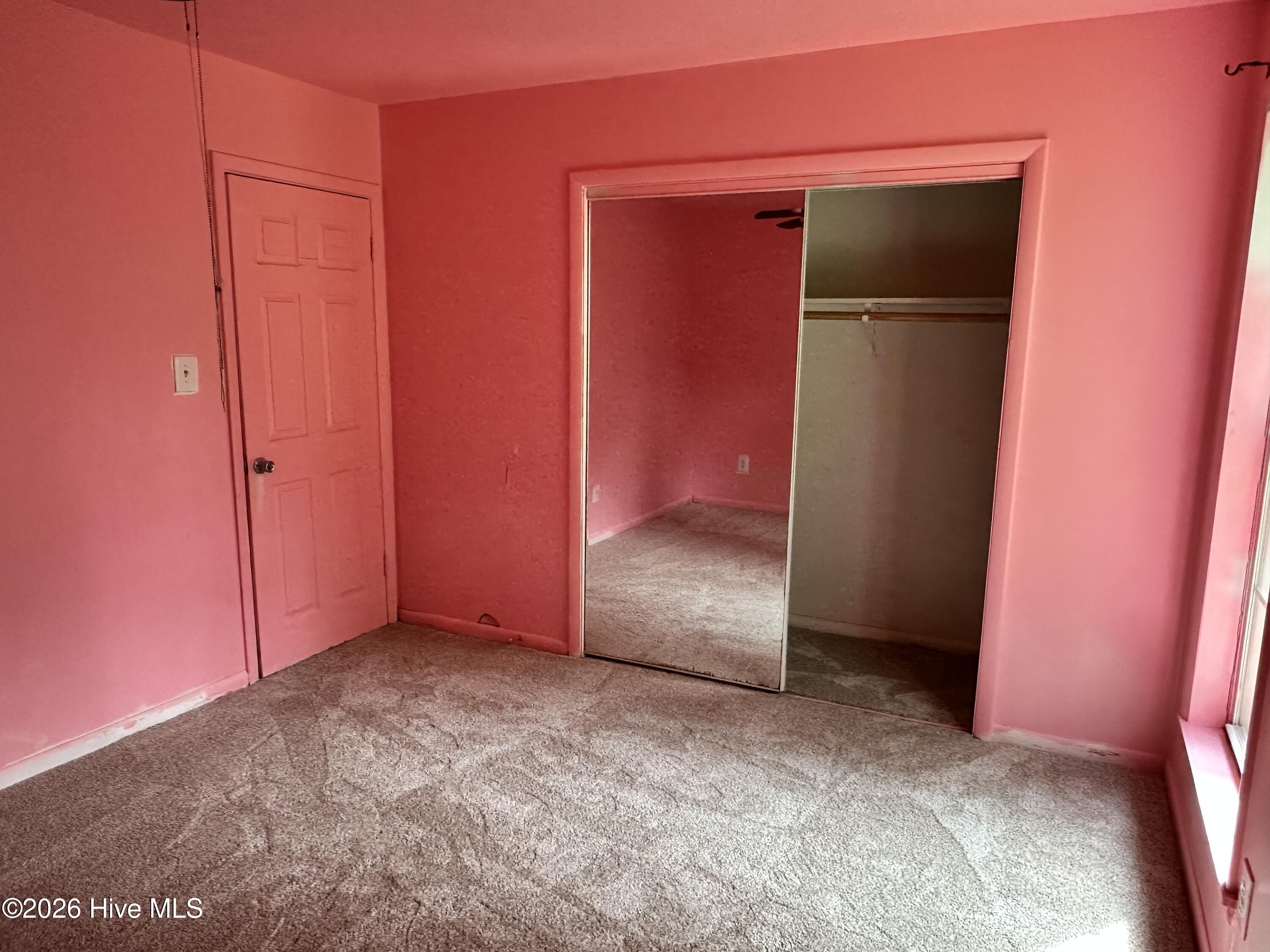 100568099 | Photo 10