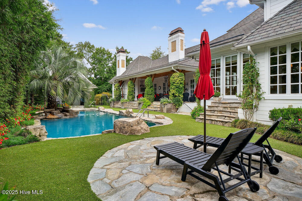 100560338 | Photo 89