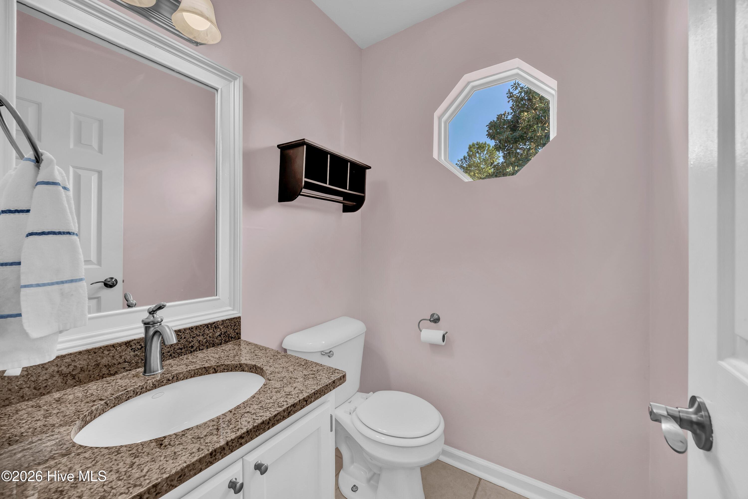 100563133 | Photo 15