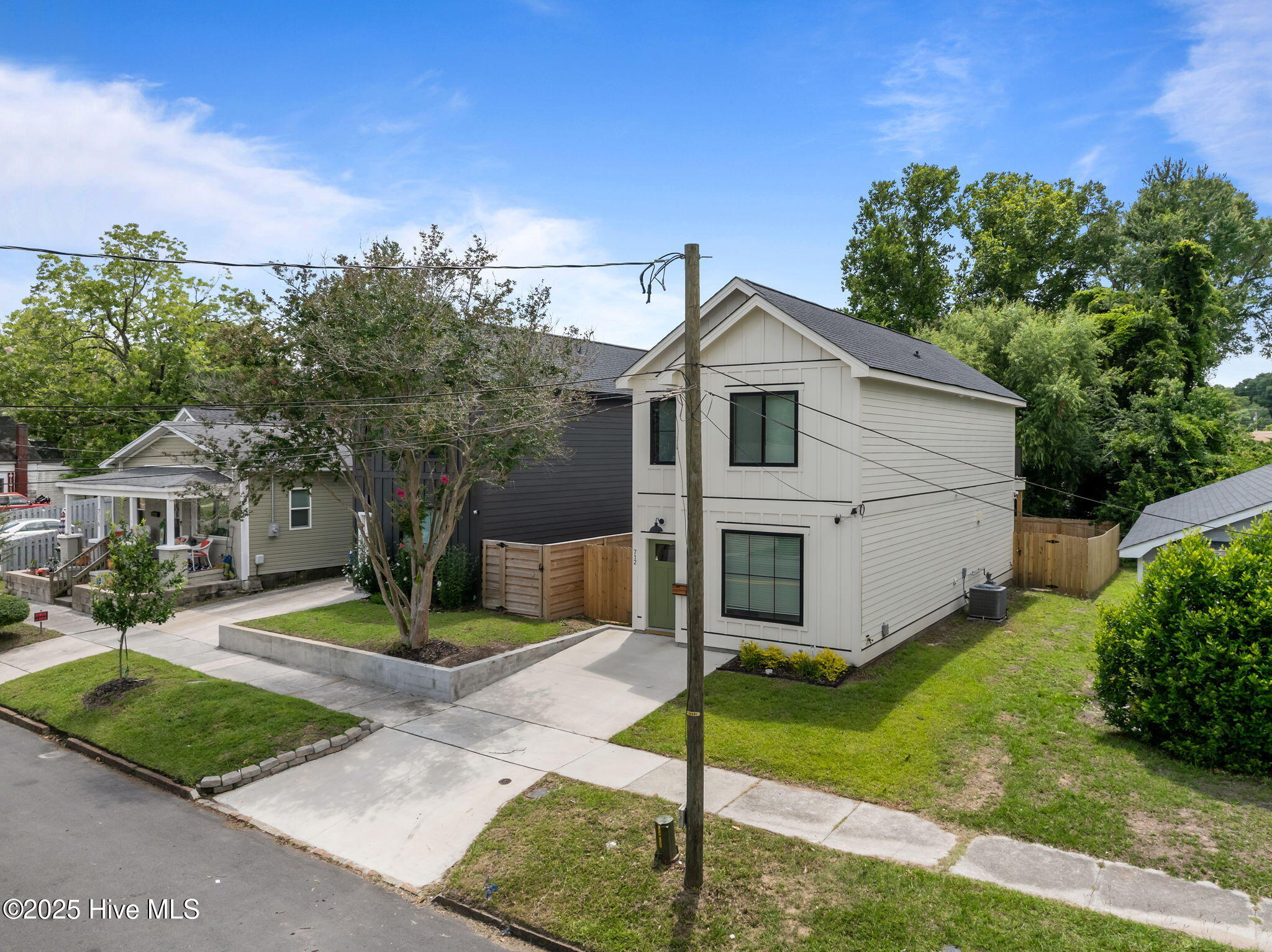 100536872 | Photo 60