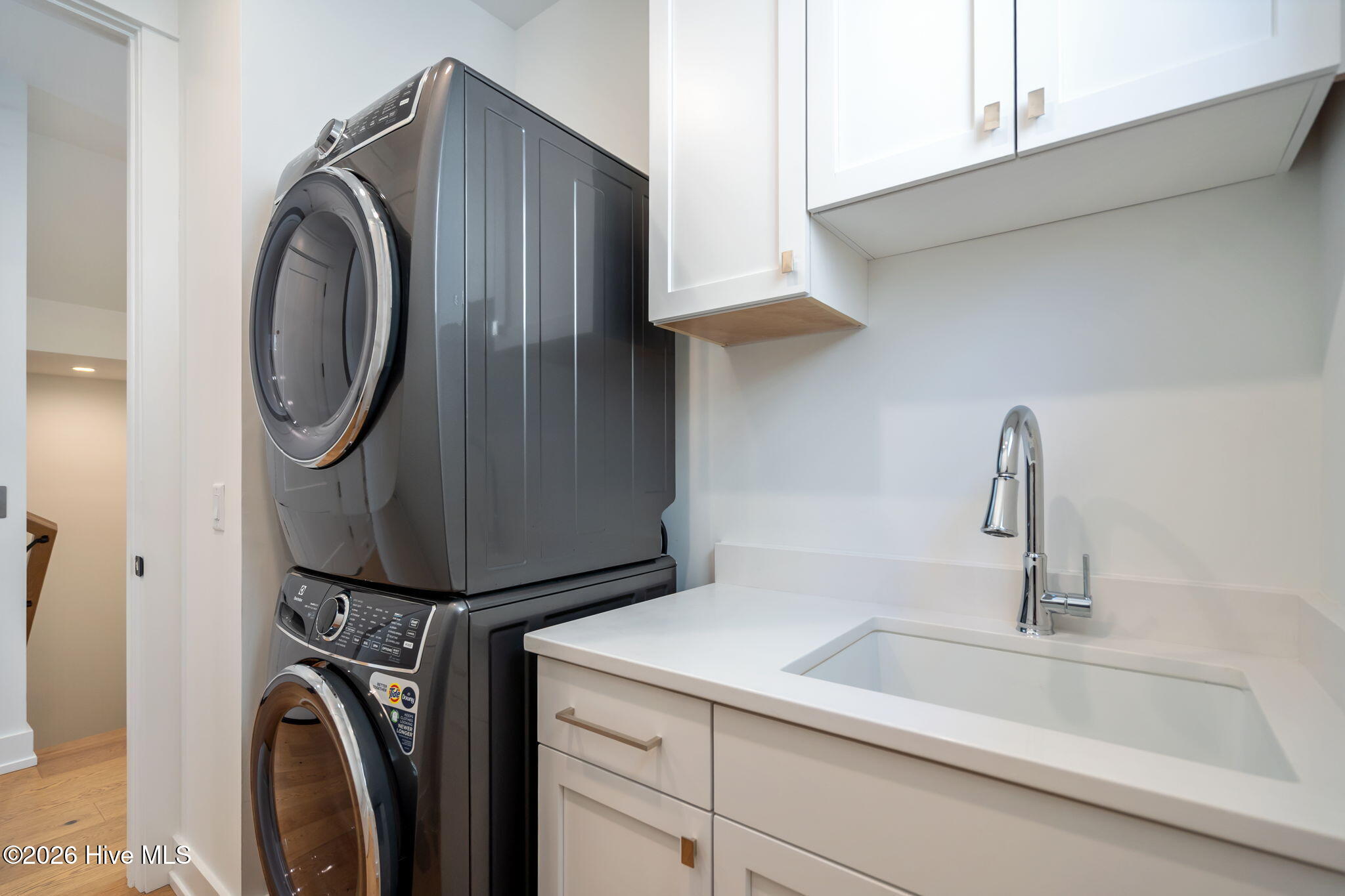 100552762 | Photo 49