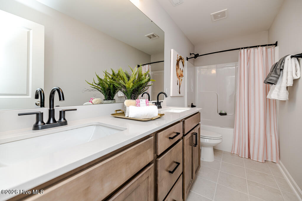 100507421 | Photo 23