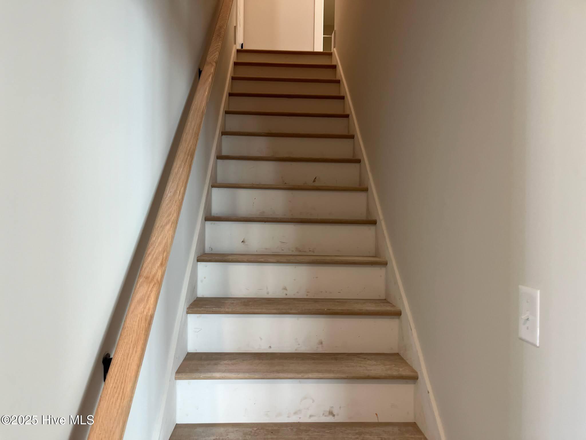 100510307 | Photo 20