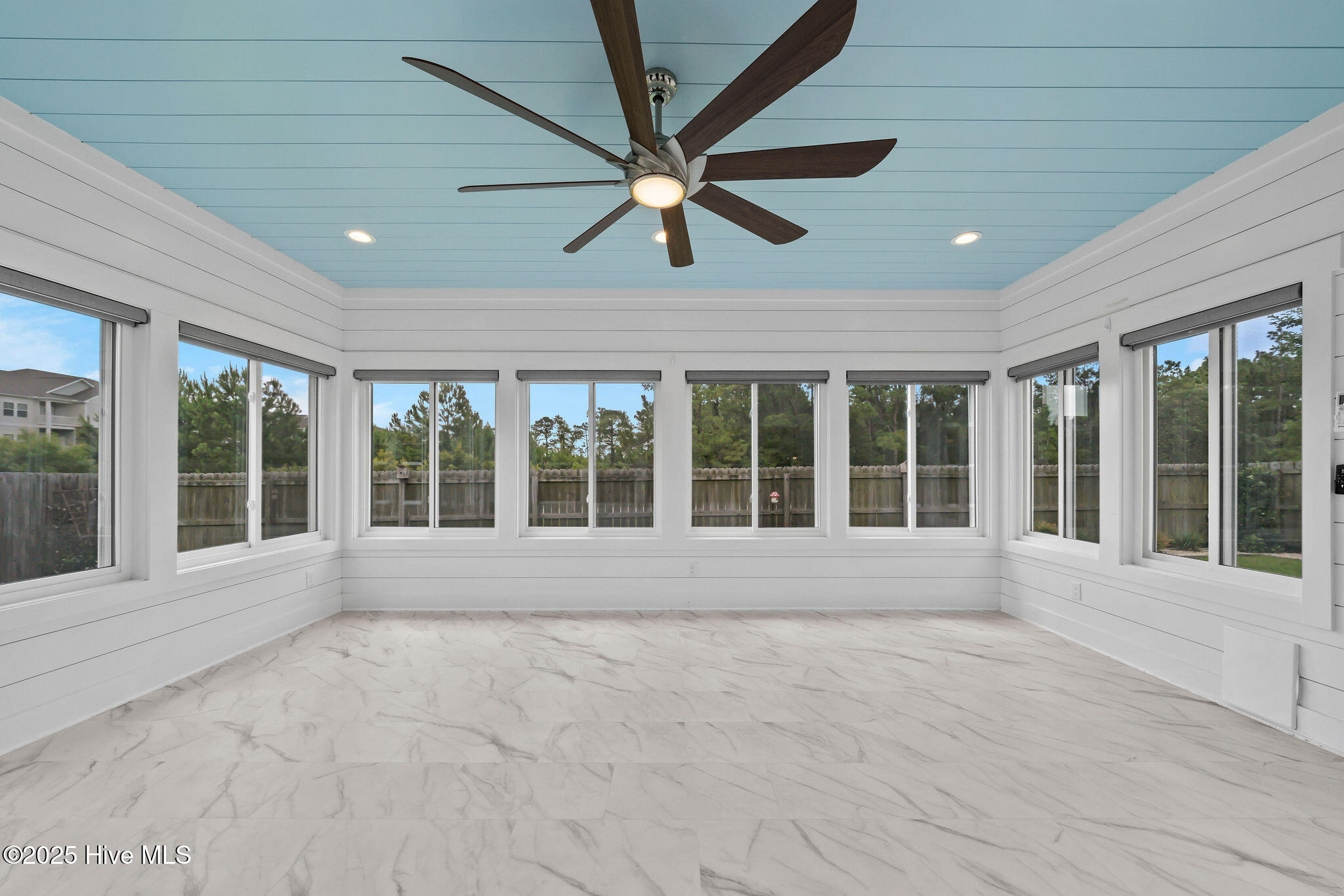 100513961 | Photo 20