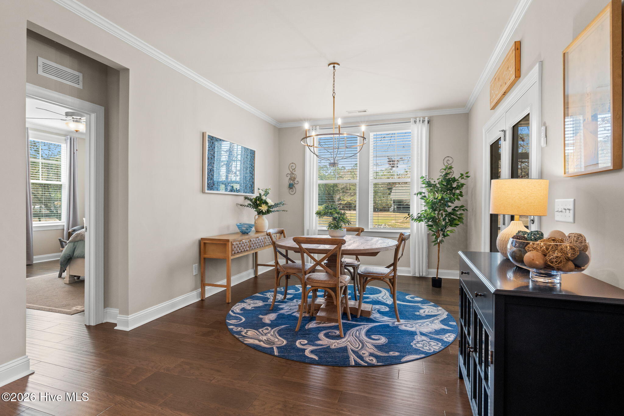 100561816 | Photo 19