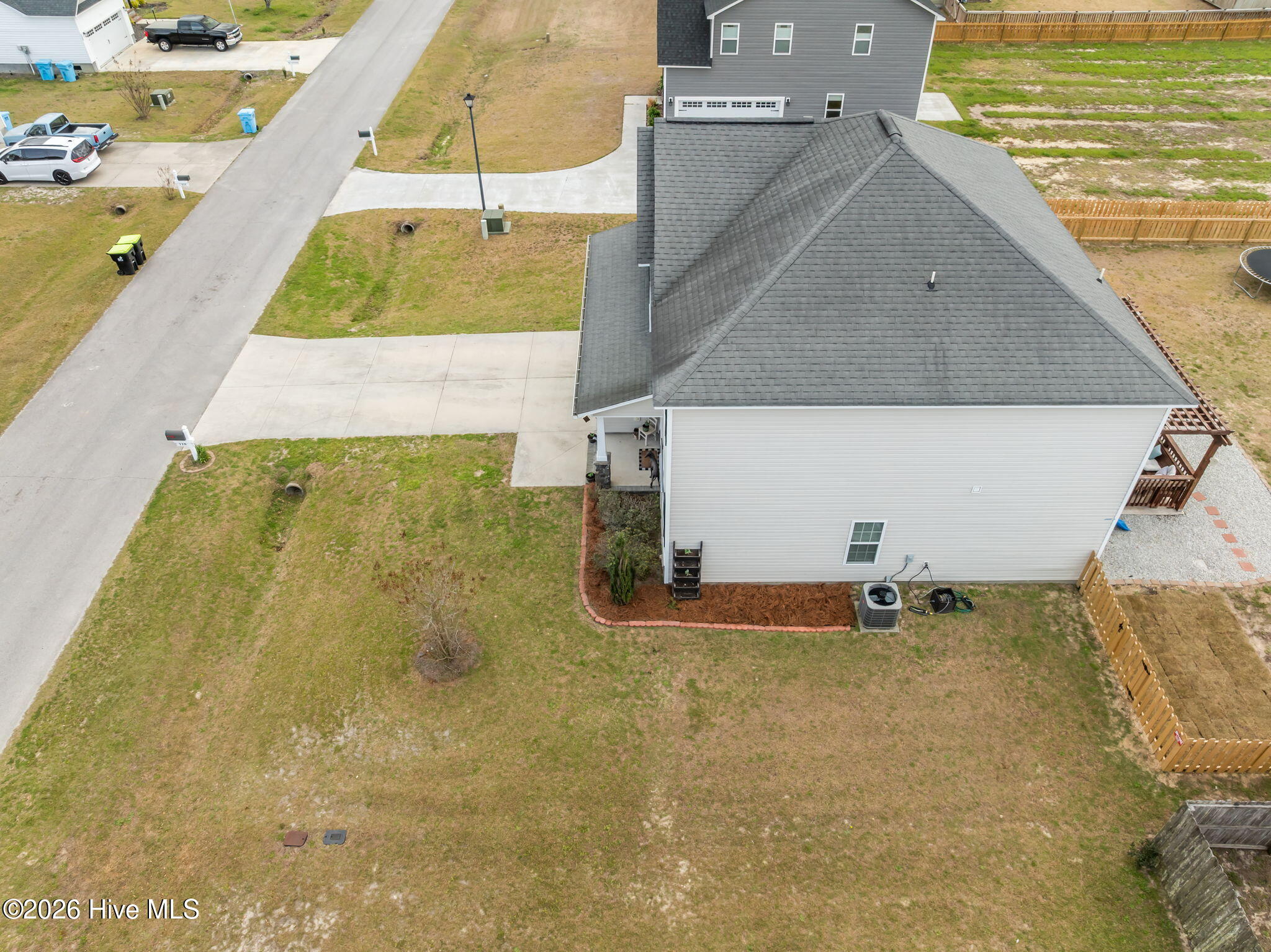 100560524 | Photo 53