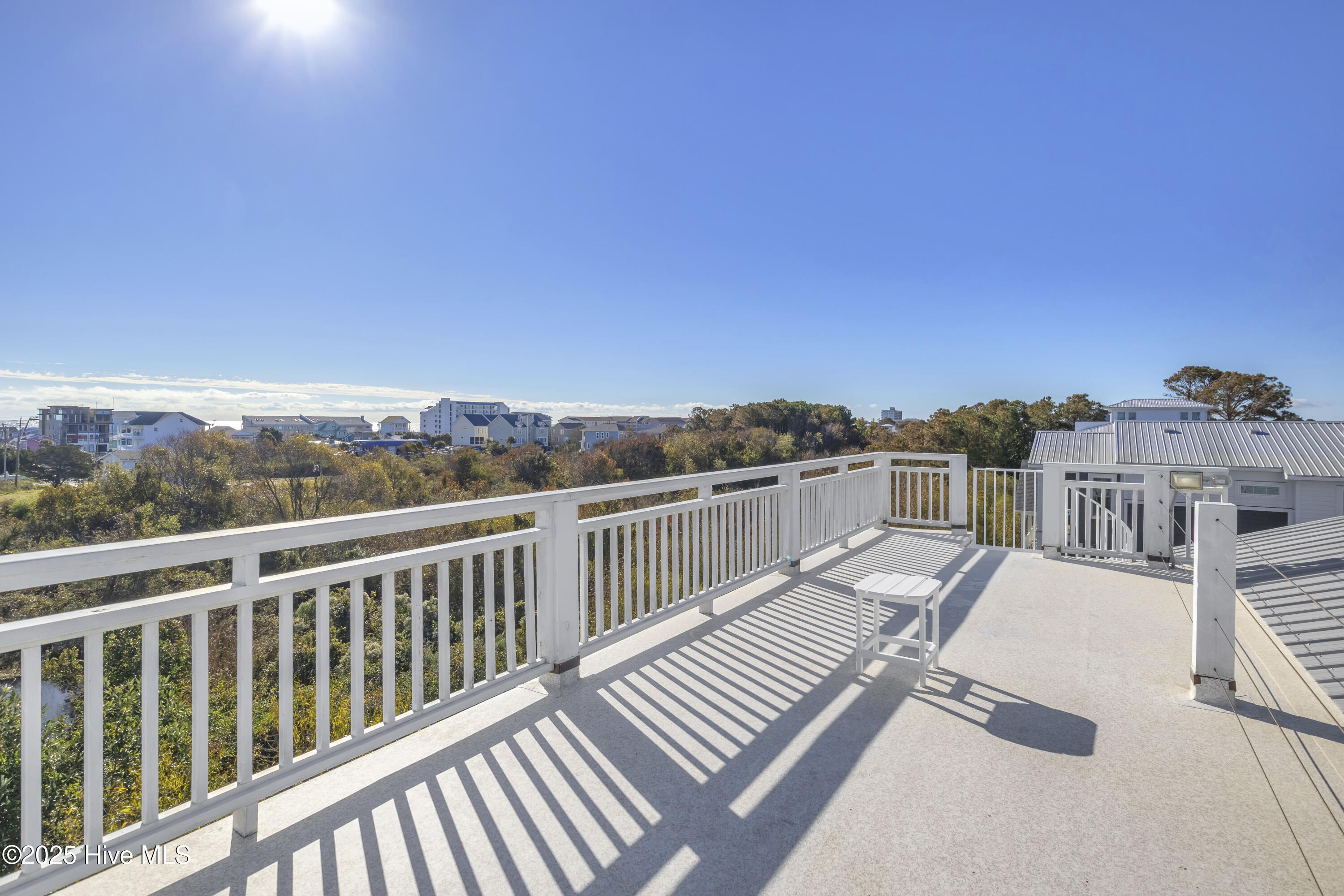 100540464 | Photo 68