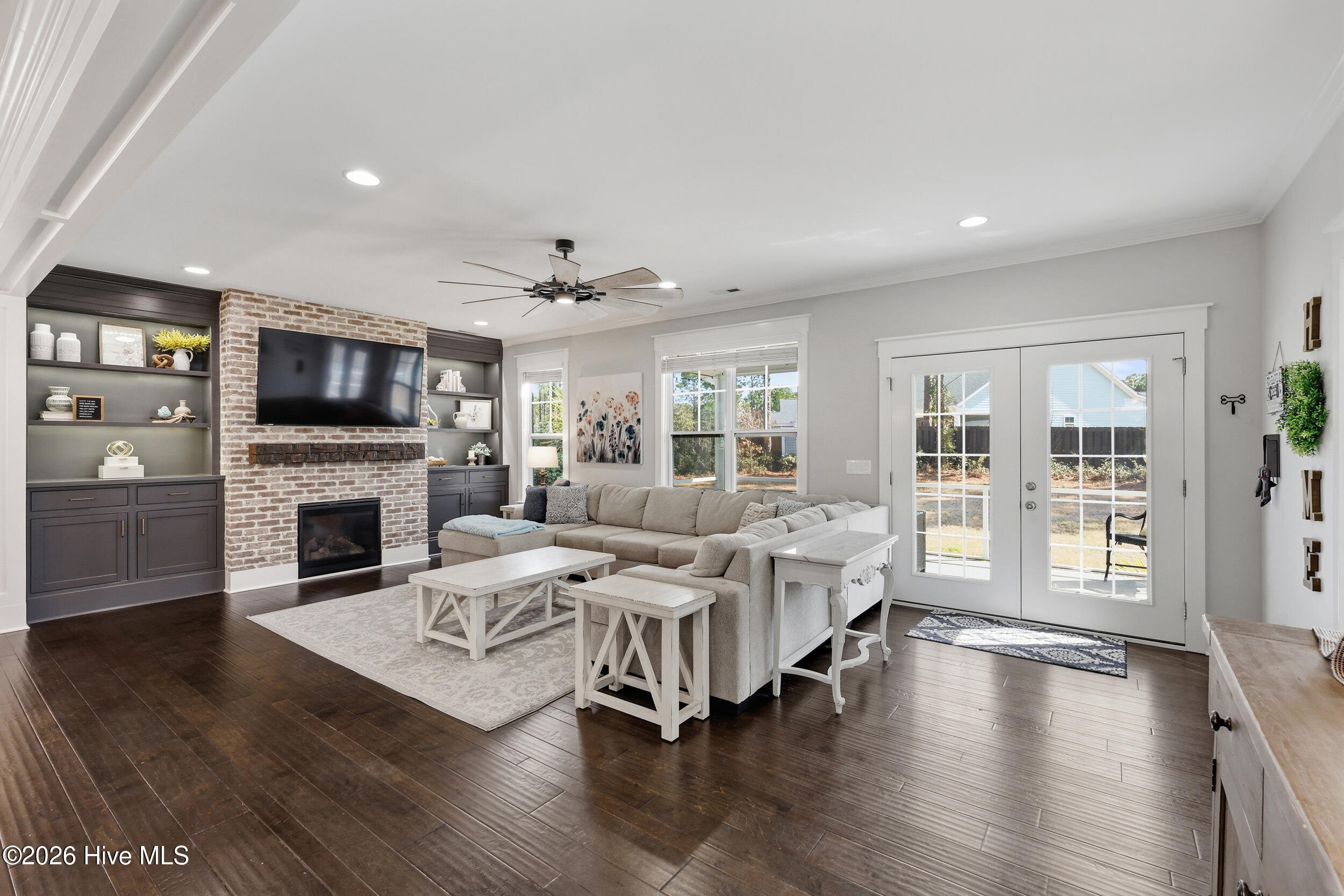 100561471 | Photo 18