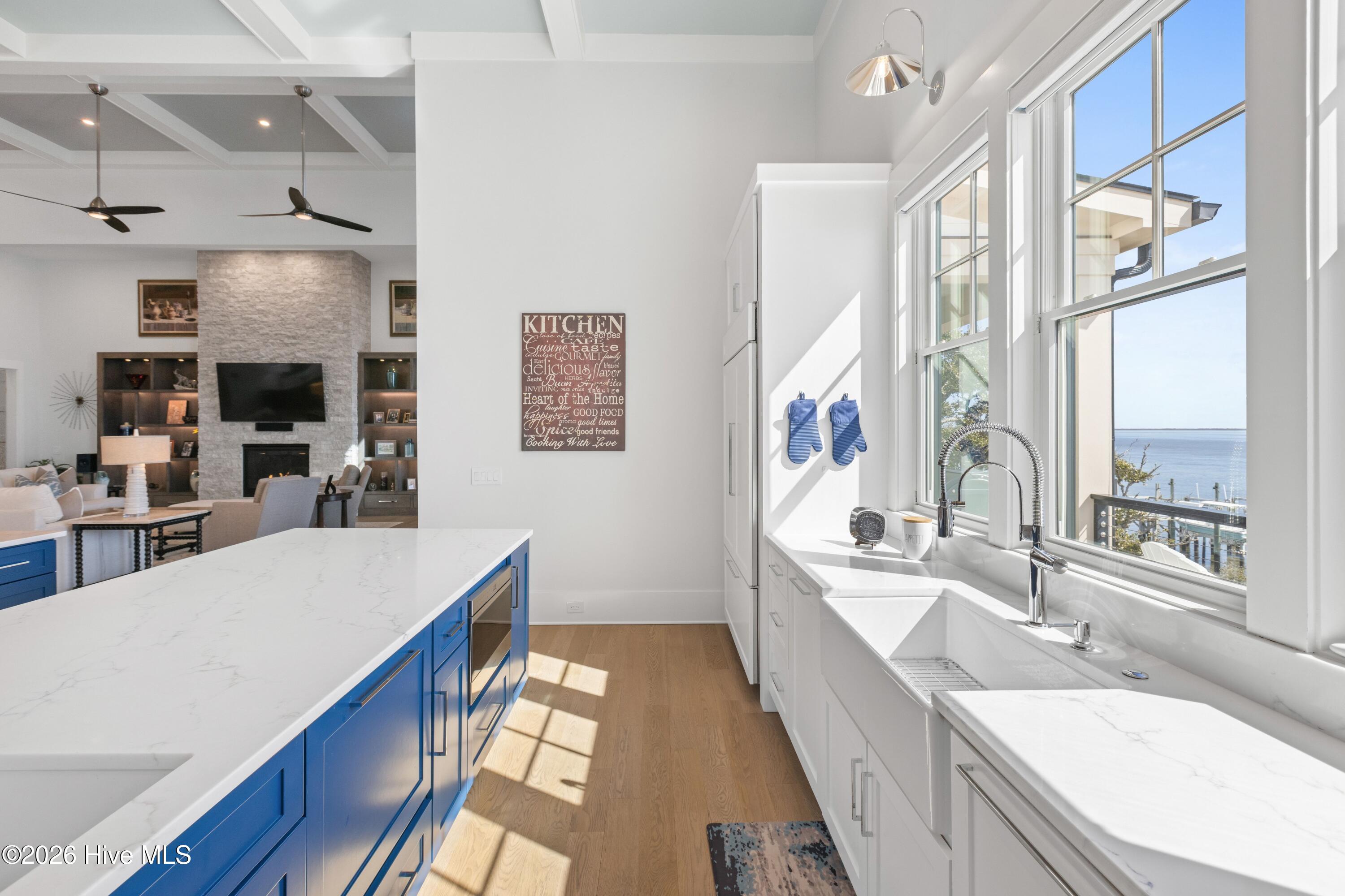 100556008 | Photo 12