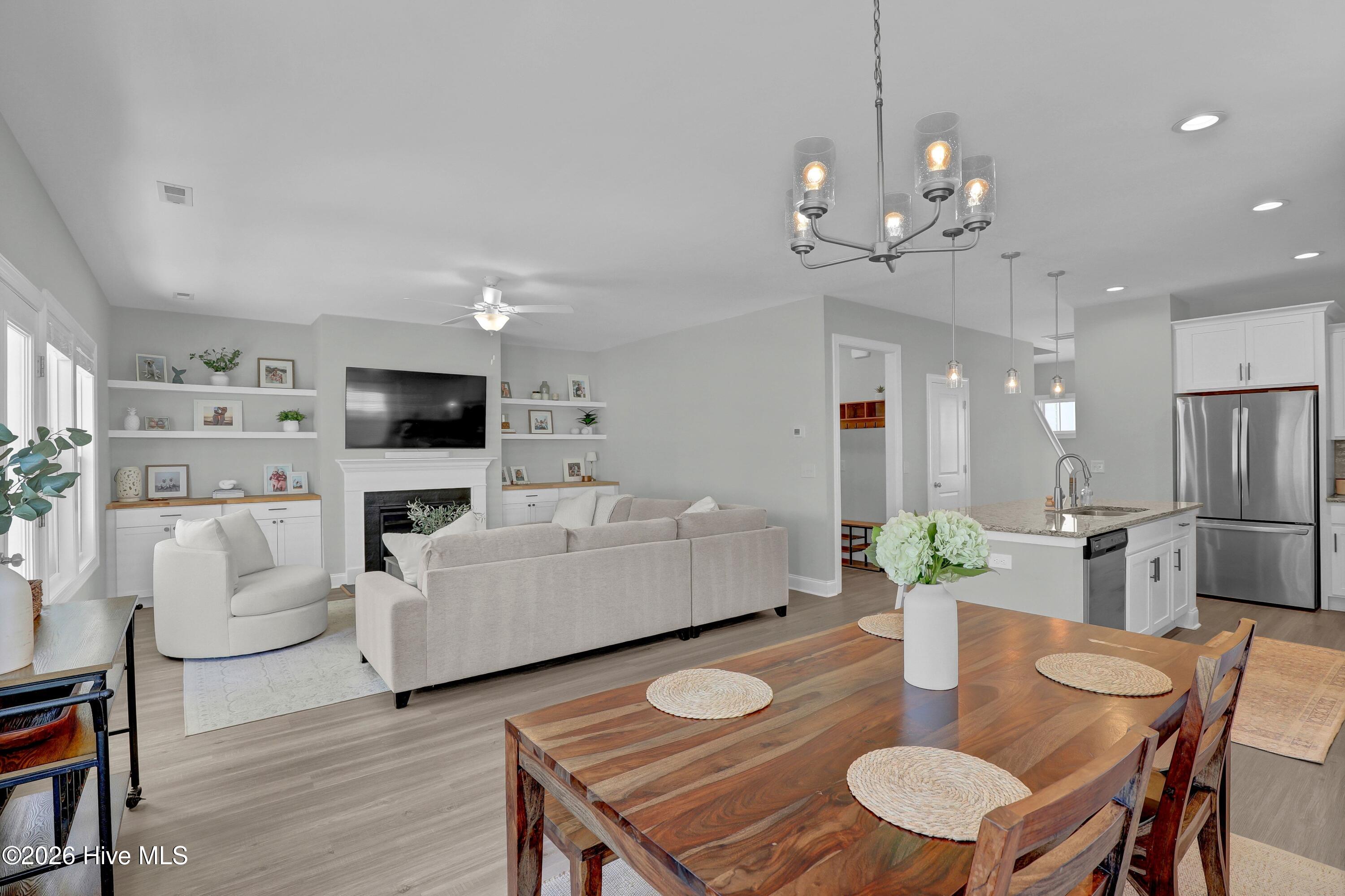 100562684 | Photo 17