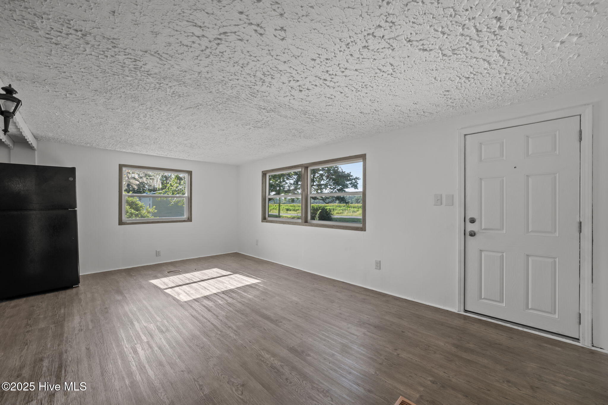 16-web-or-mls-LHV_1491