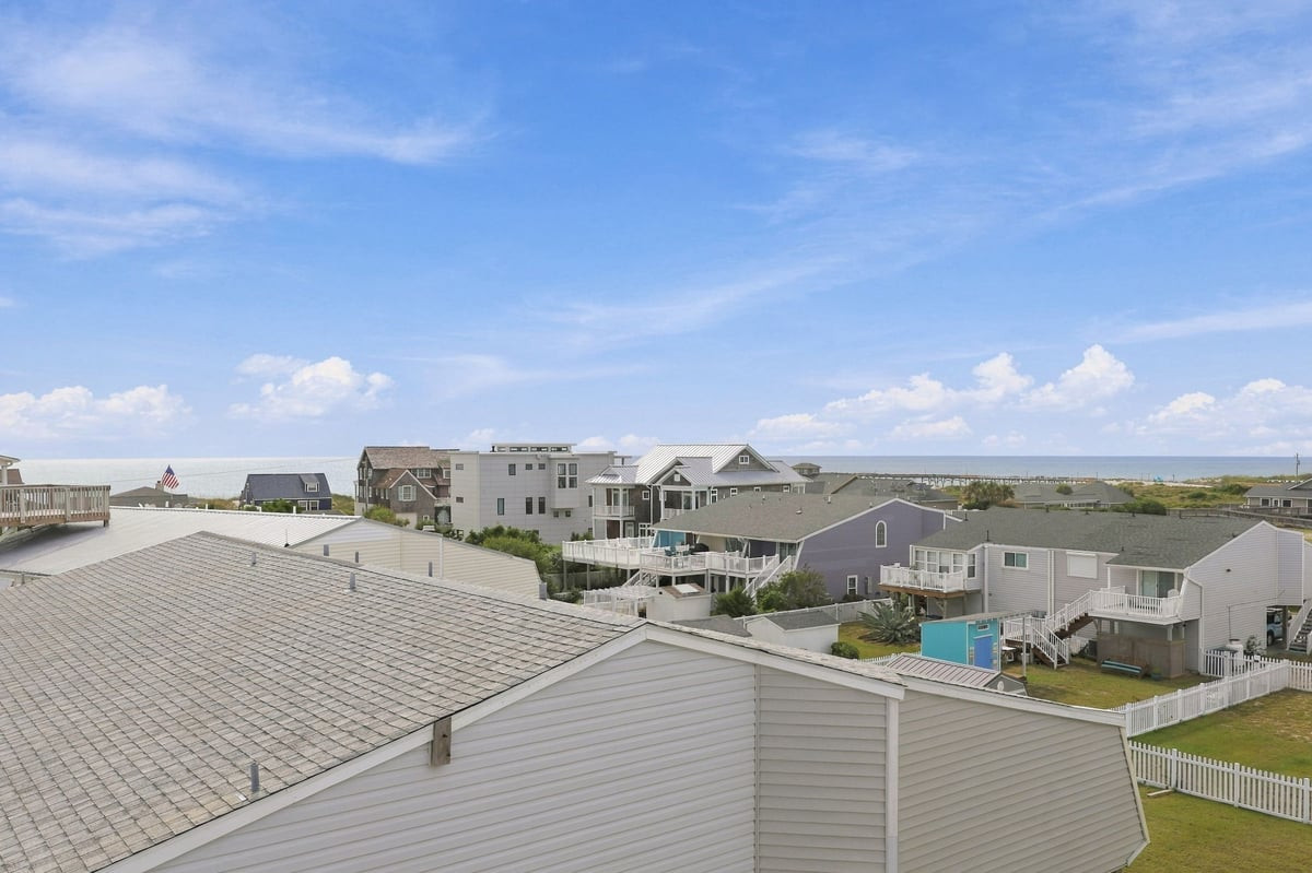 100613002 | Photo 2