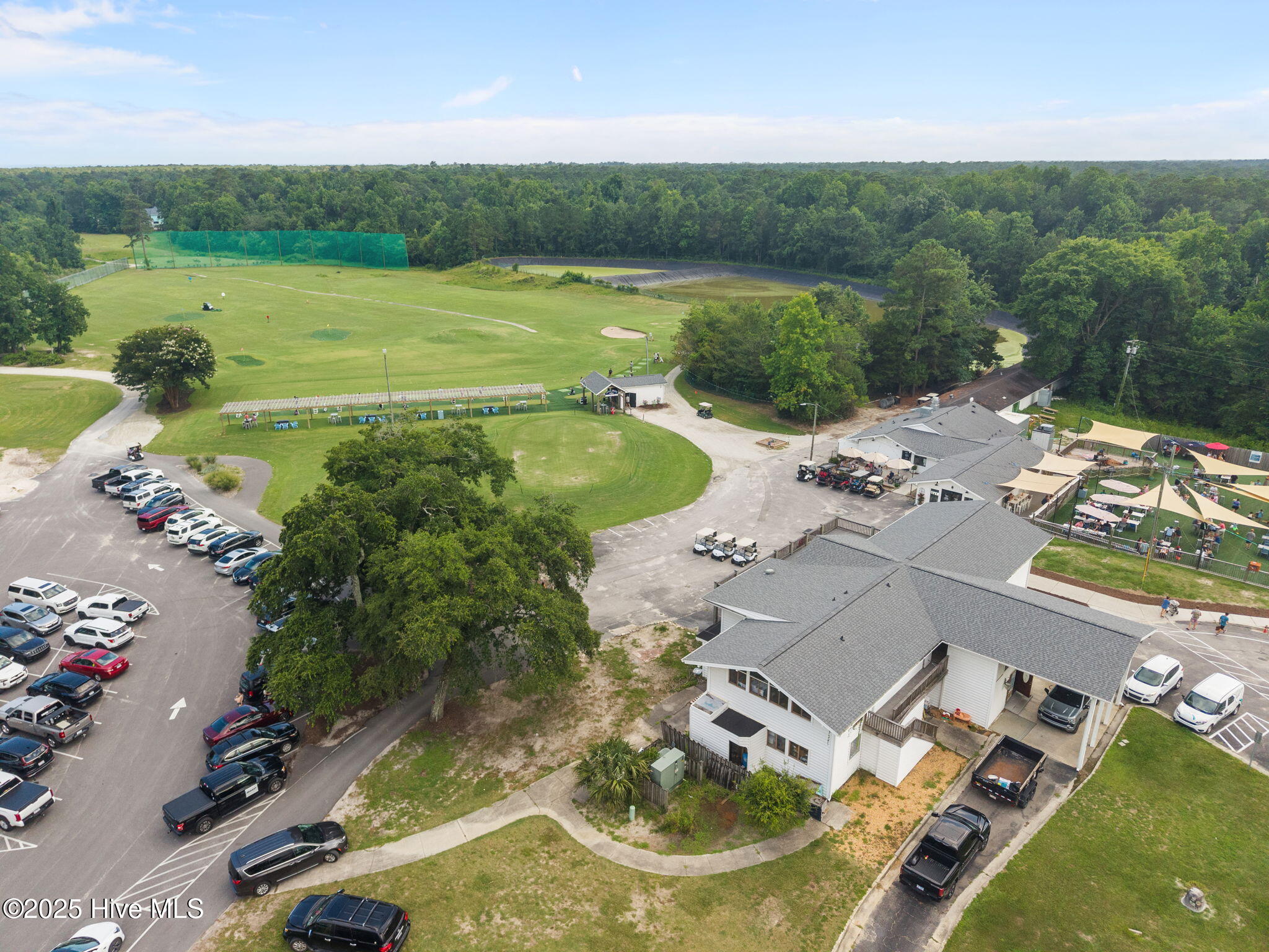 100518834 | Photo 77